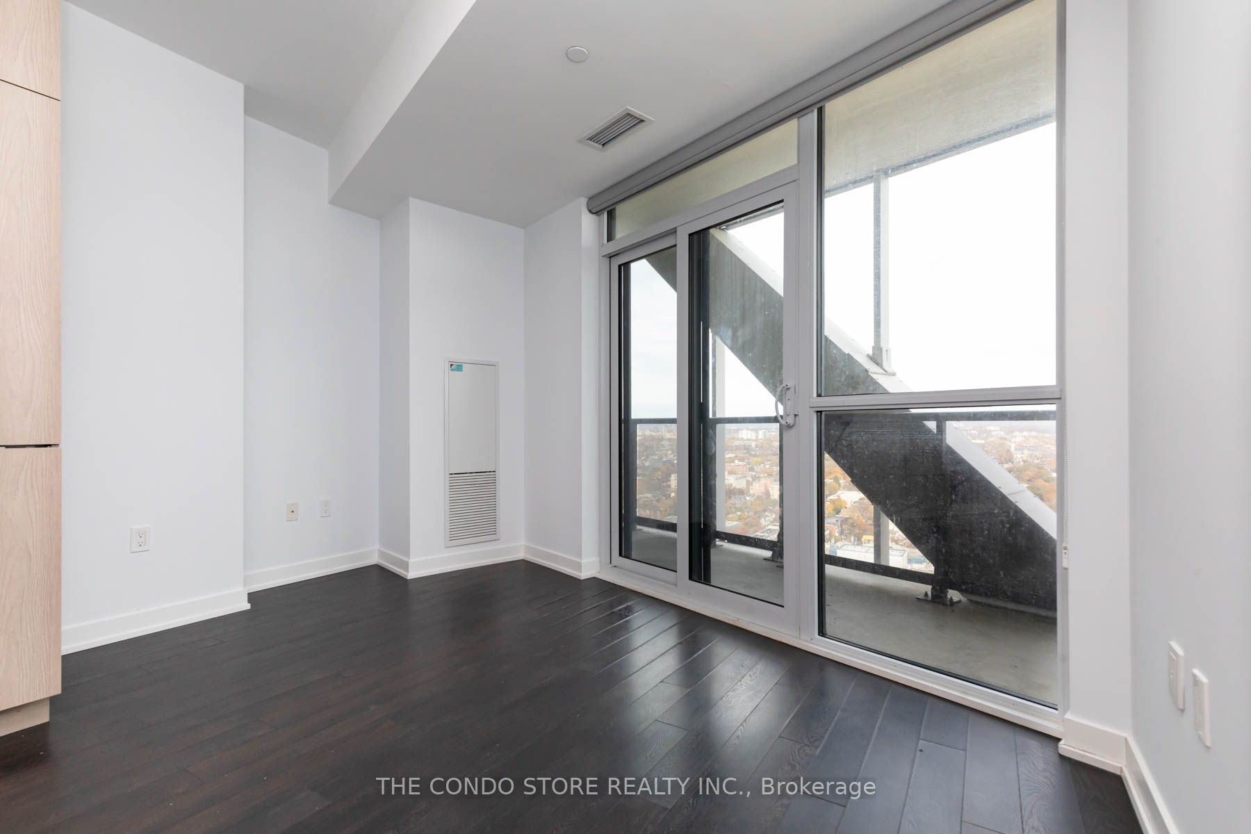50 Ordnance Street, #2507