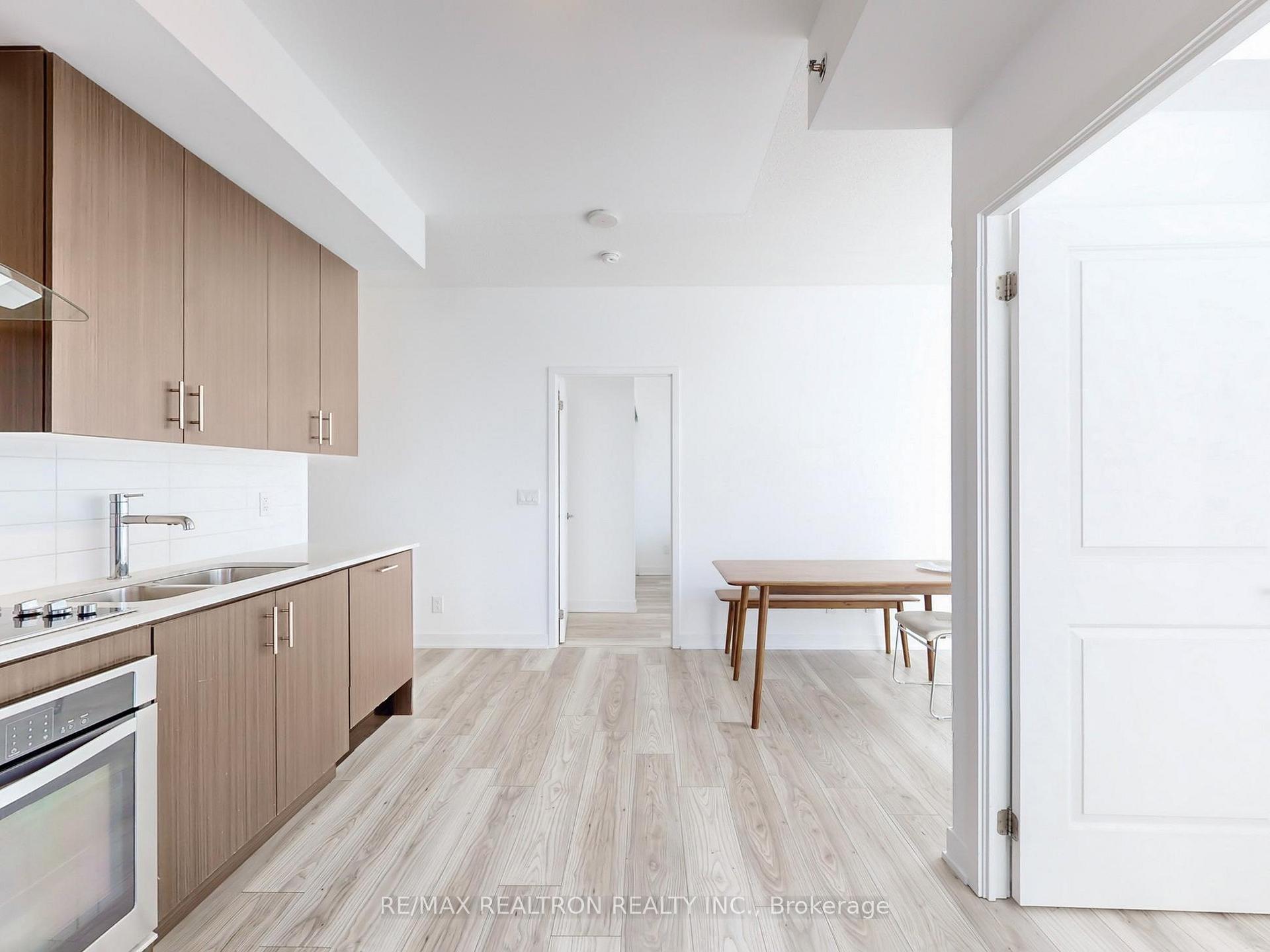 3 Bedrooms Condo at 195 Bonis, Toronto For sale