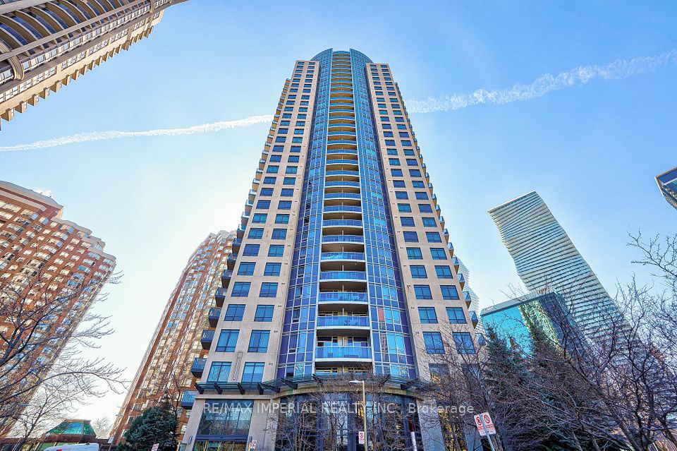 330 Burnhamthorpe