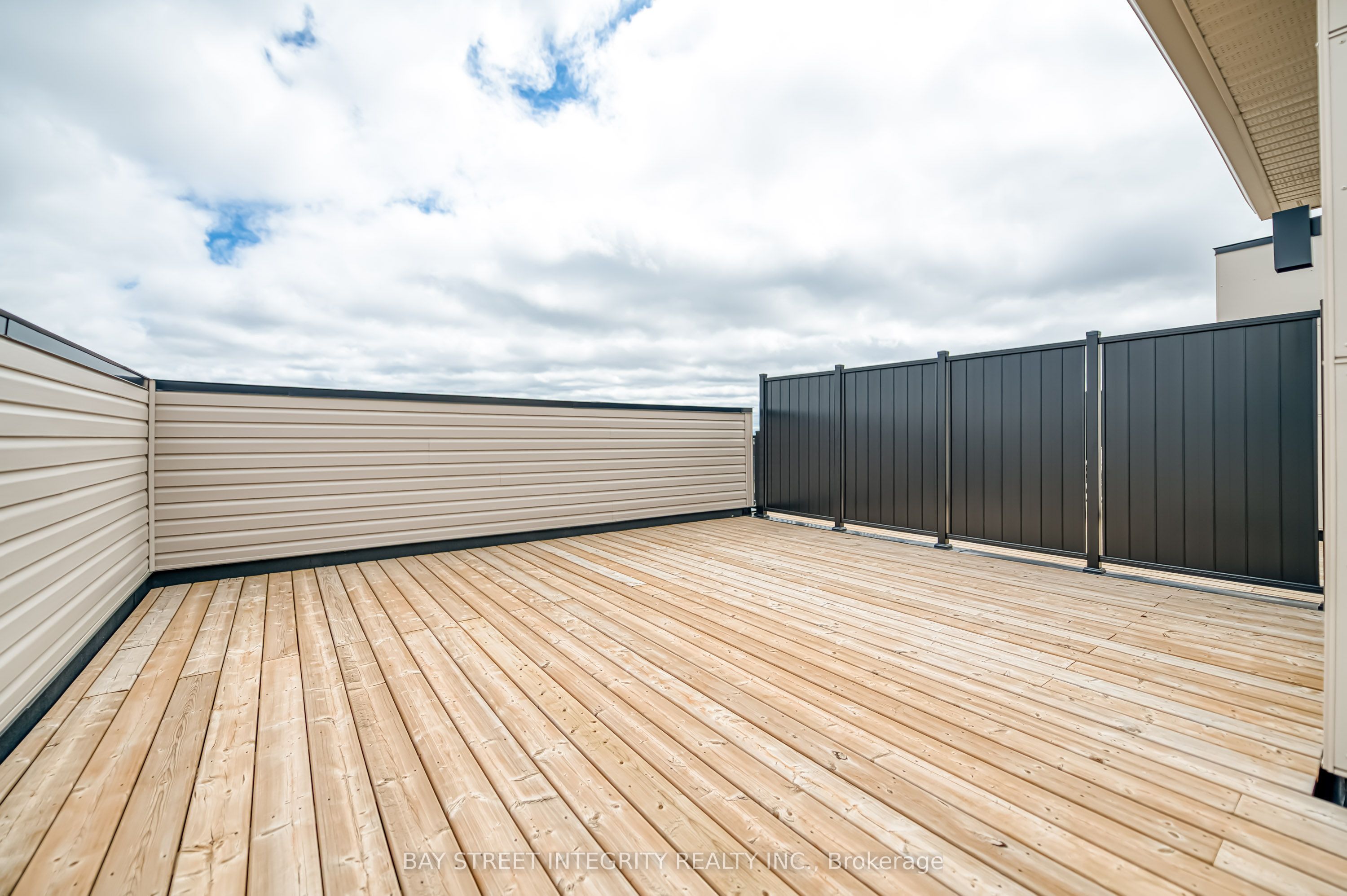 94 Guardhouse Crescent