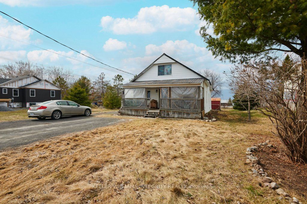 33 Mechanic Street, North Glengarry, ON K0C 1T0