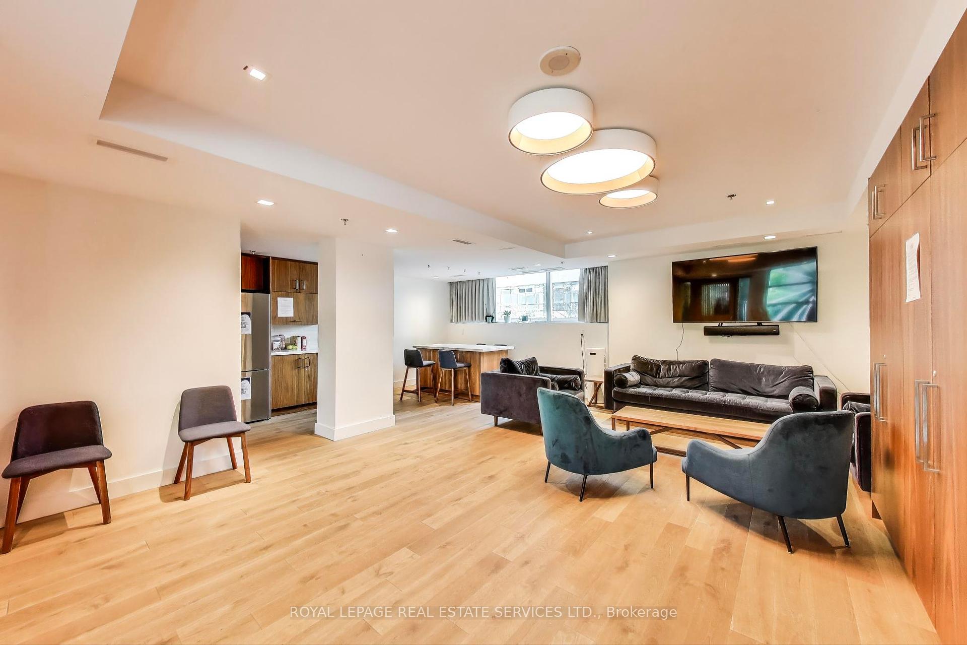 2 Bedrooms Condo at 81 Navy Wharf, Toronto For sale