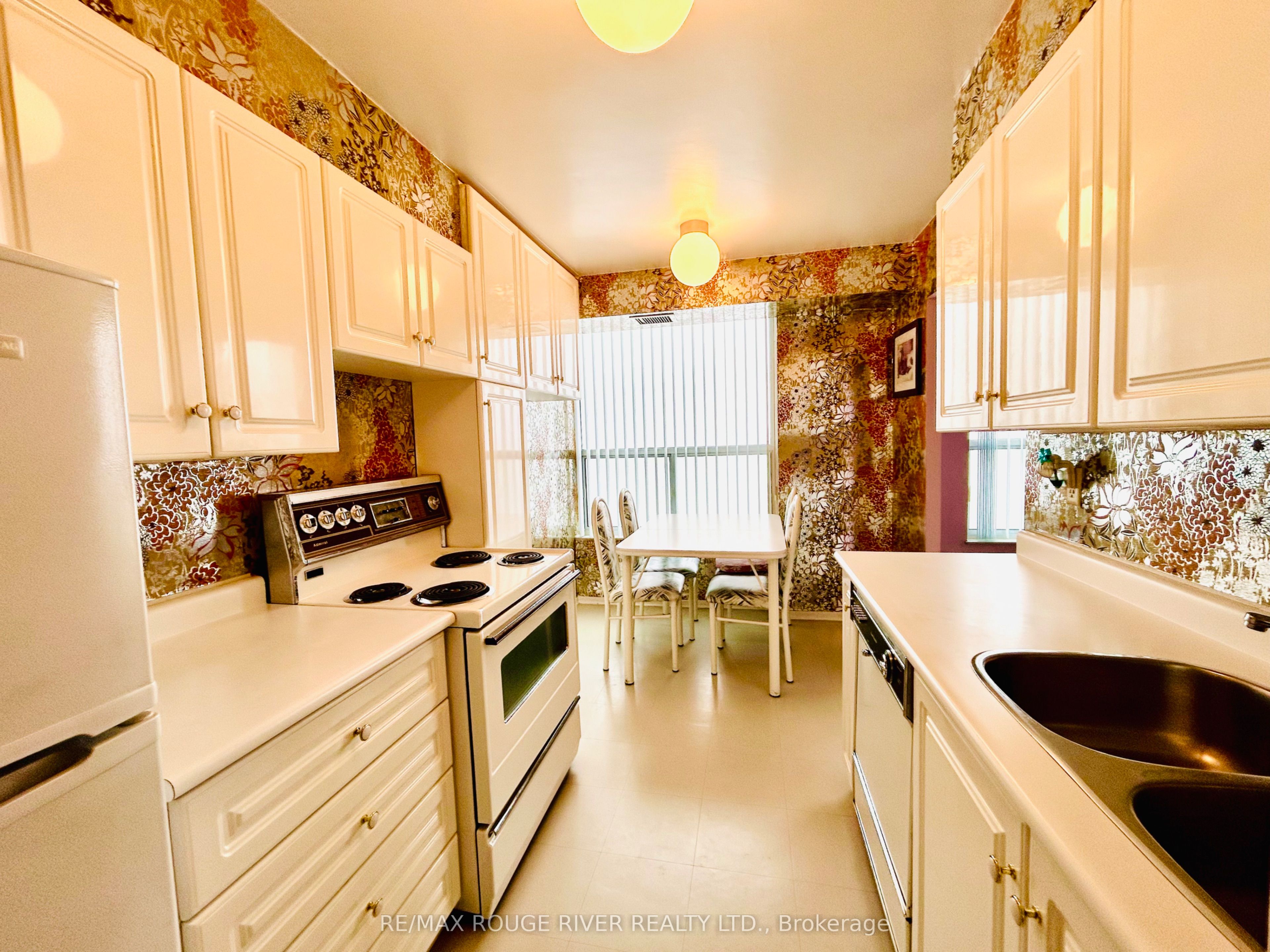 #804 - 2365 Kennedy Road, Toronto, ON M1T 3S6