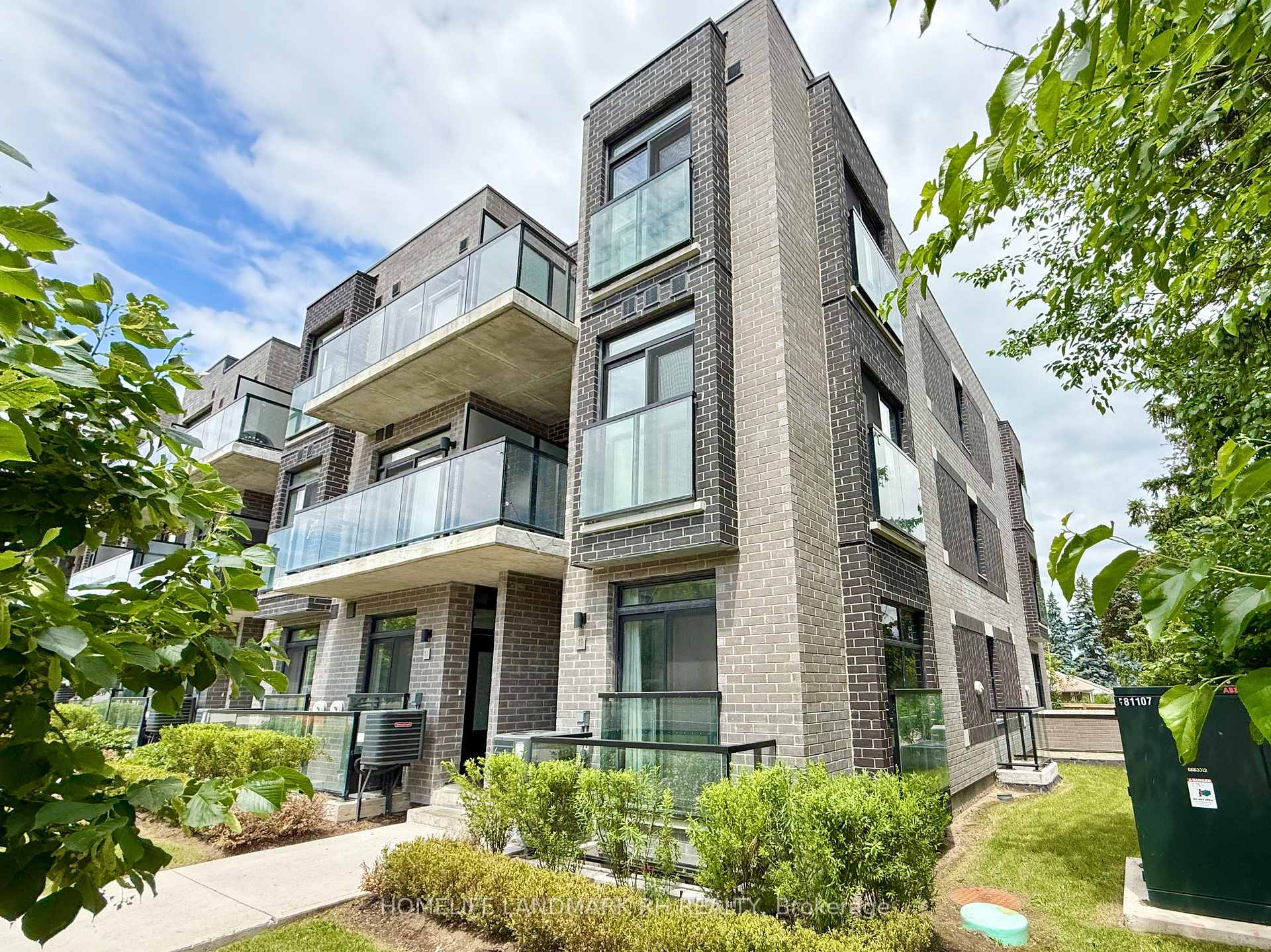 2 Bedrooms Condo at 268 Finch, Toronto For sale