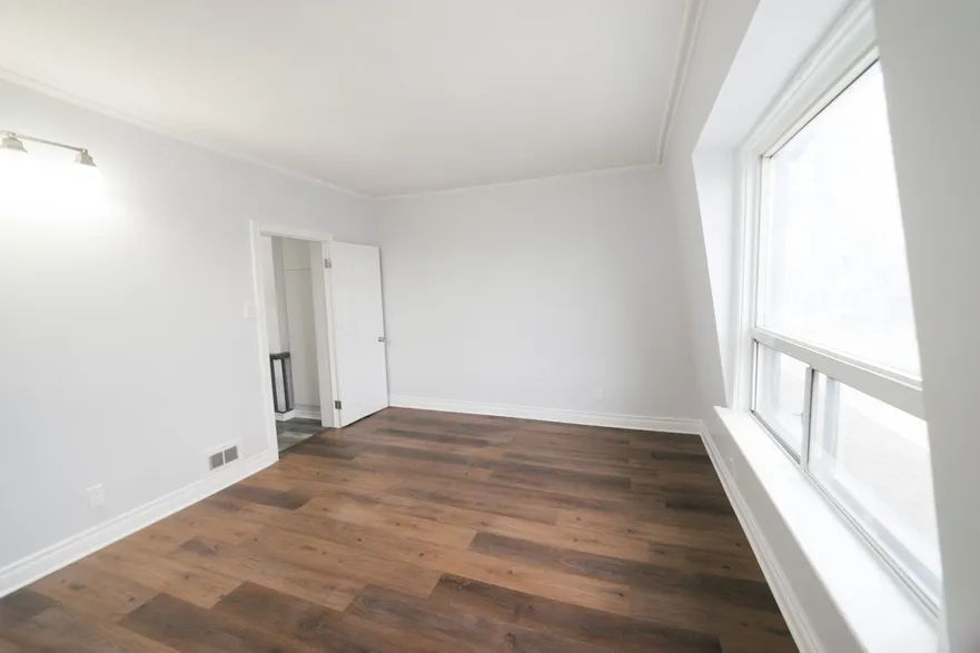 1309 Dupont Street 2