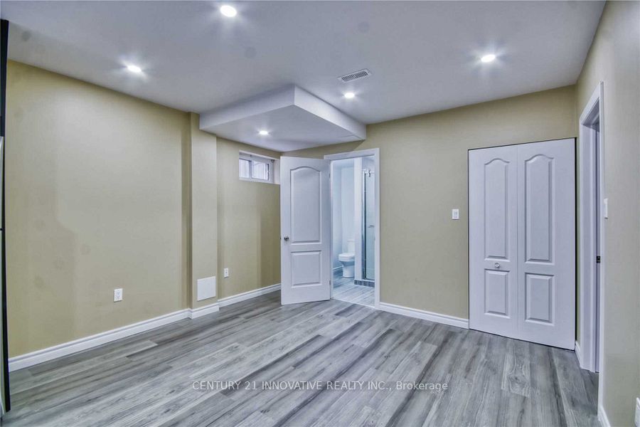 359 Rathburn Road, #Basement