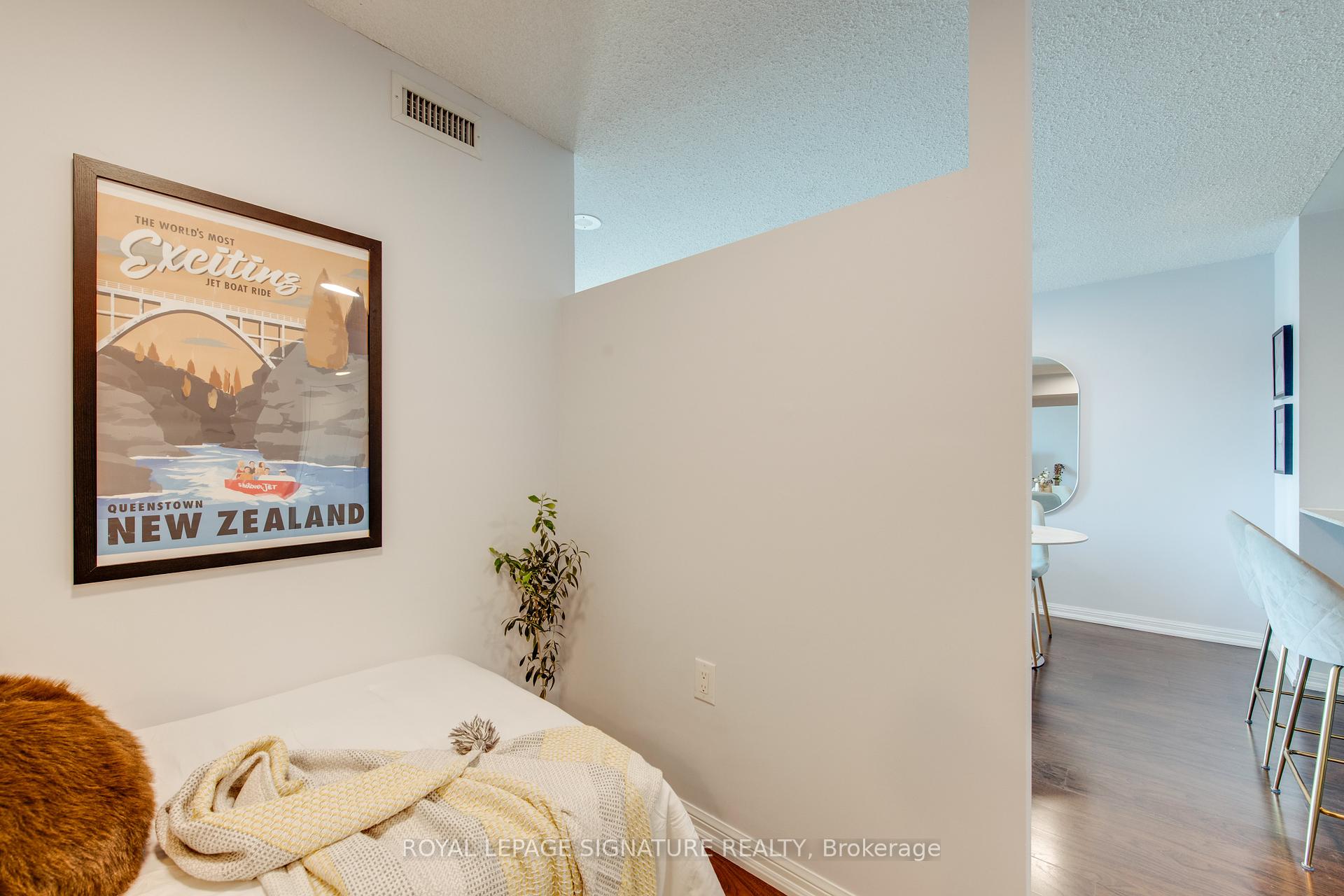 2 Bedrooms Condo at 125 Western Battery, Toronto For sale