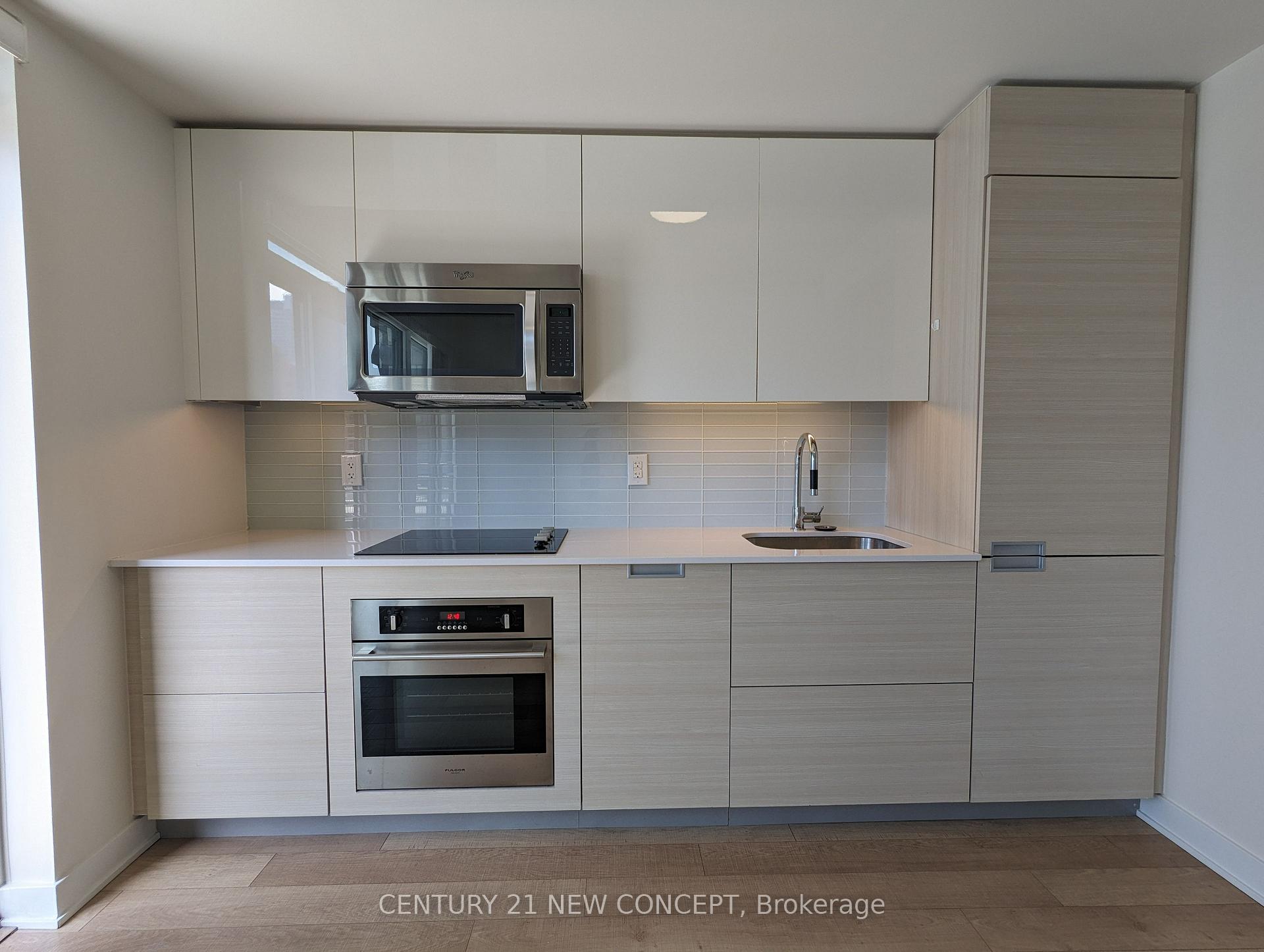 1 Bedroom Condo at 210 Simcoe,  Toronto For sale