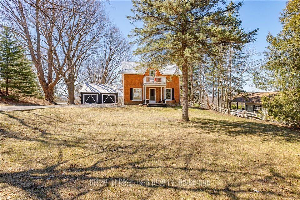 19052 Centre Street, East Gwillimbury, ON L0G 1M0