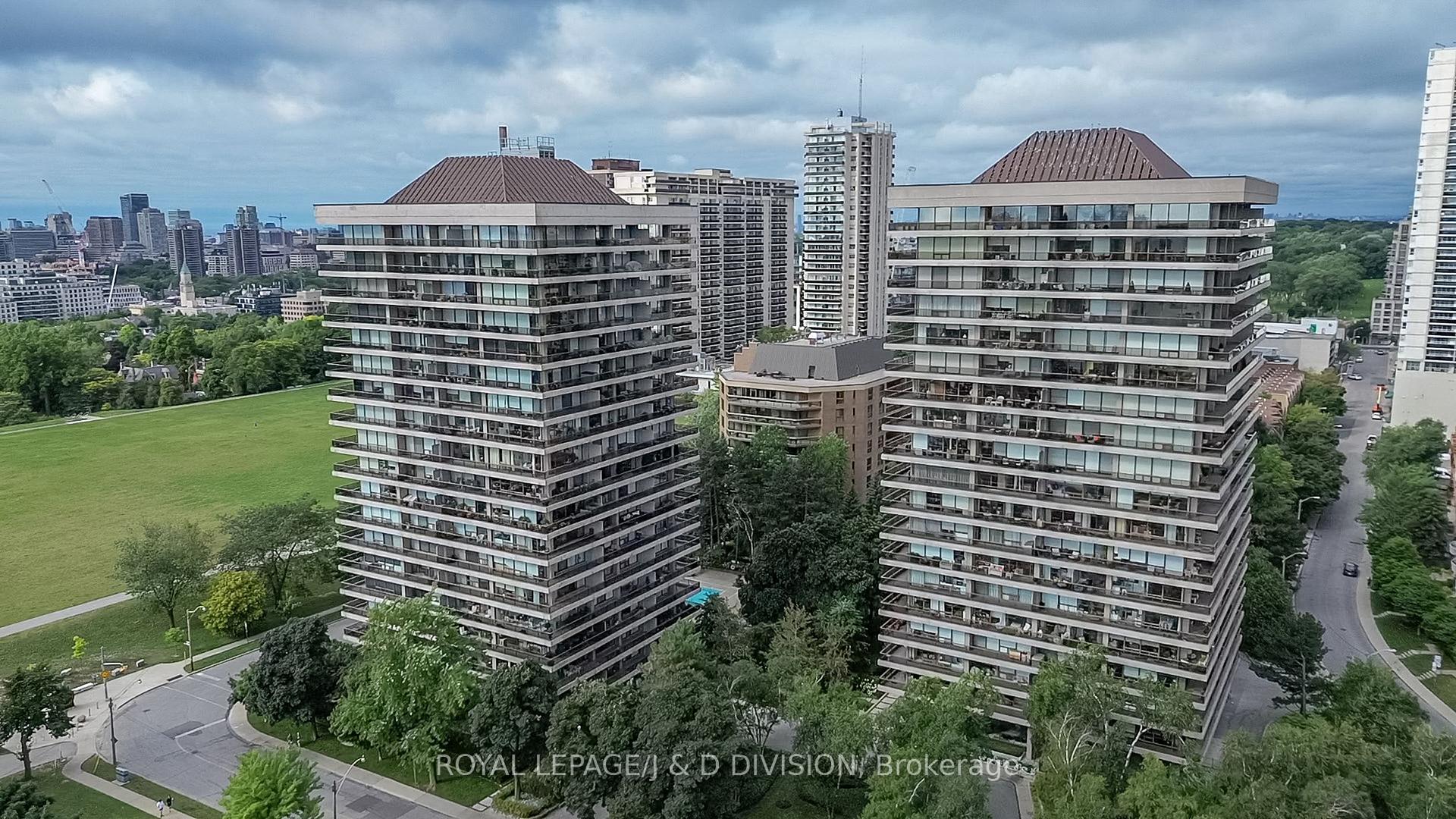 1 Bedroom Co-op at 20 Avoca, Toronto For sale