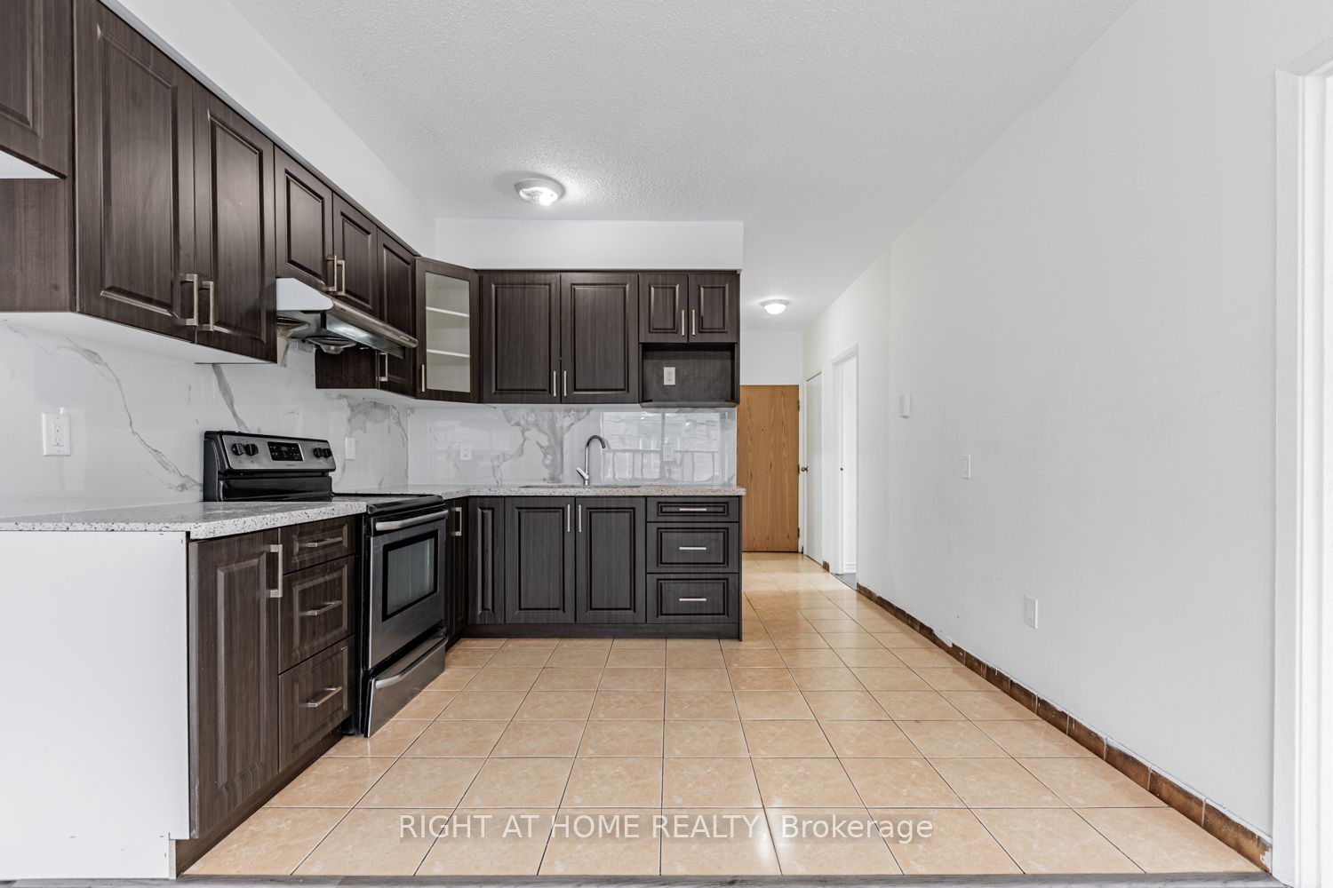 223 Jameson Avenue, #202