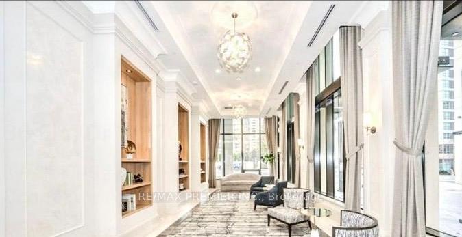 2 Bedrooms Condo at 36 Elm,  Mississauga For sale