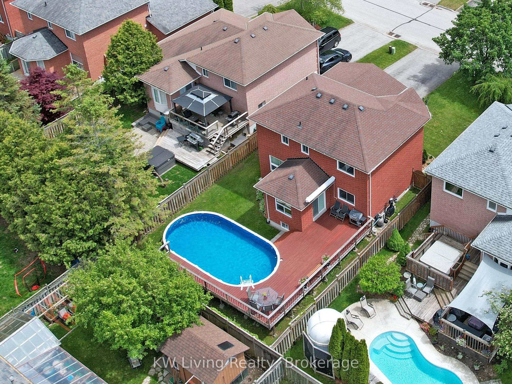 18 Amberview Drive