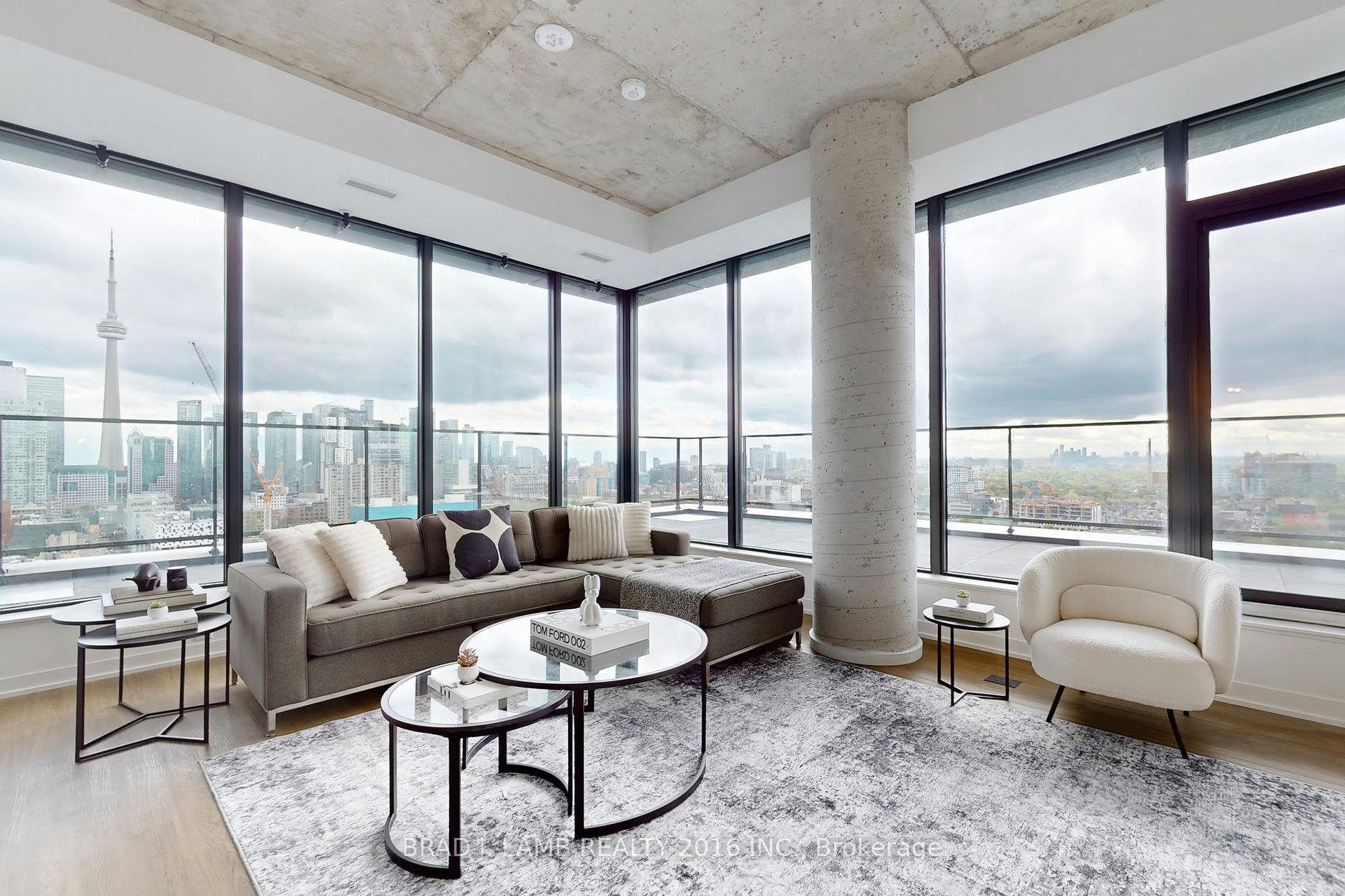 3 Bedrooms Condo at 195 McCaul, Toronto For sale
