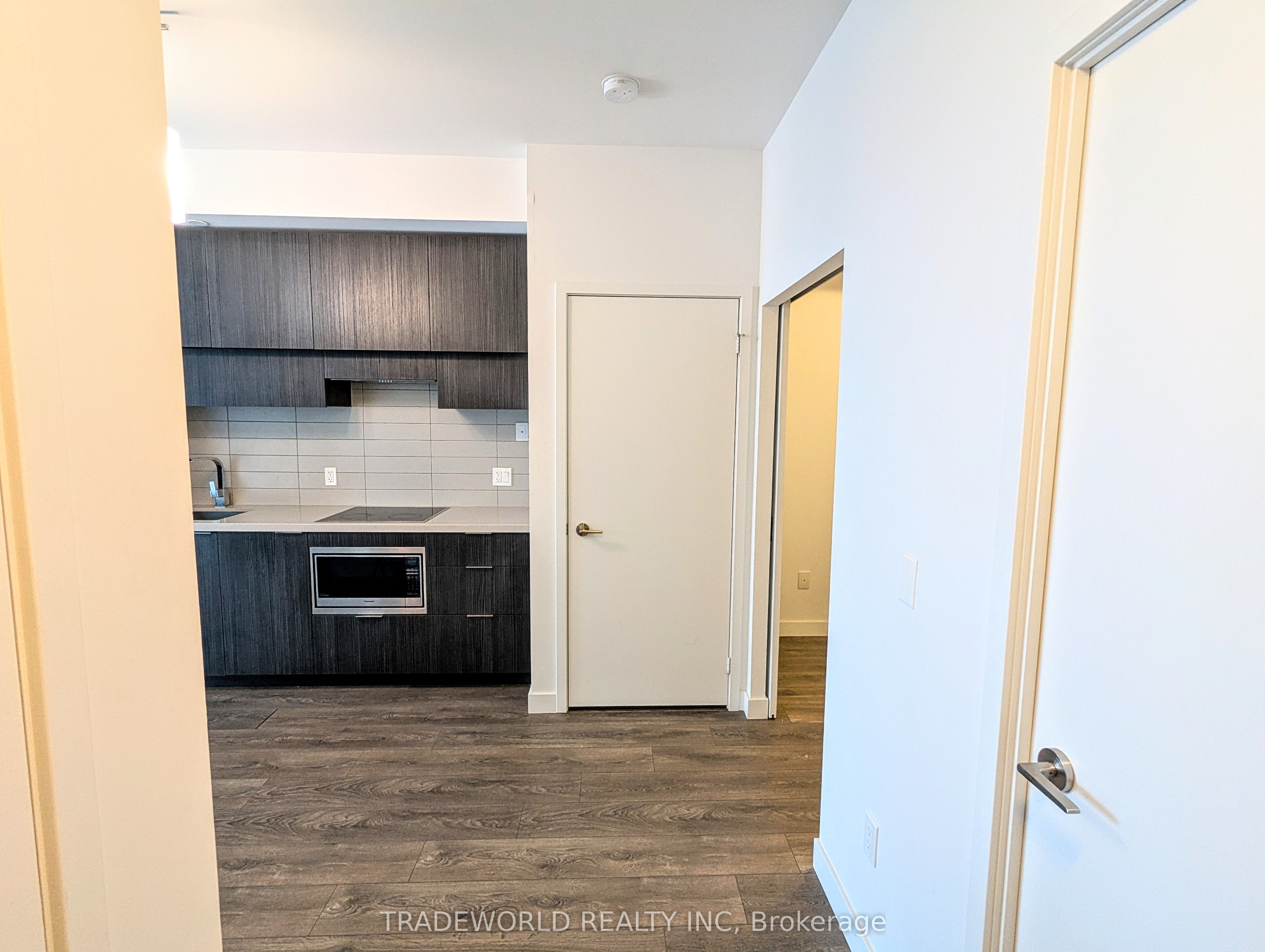 8 Eglinton Avenue E, #4212