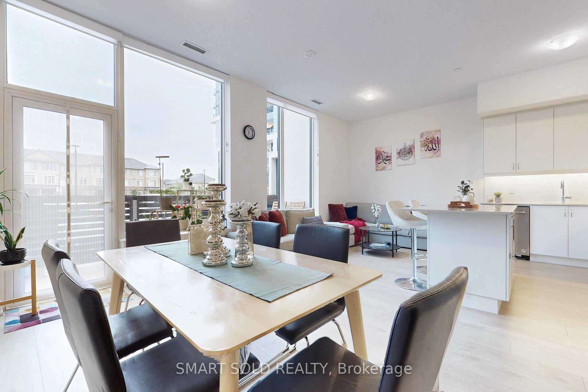 2 Bedrooms Condo at 3200 William Coltson, Oakville For sale