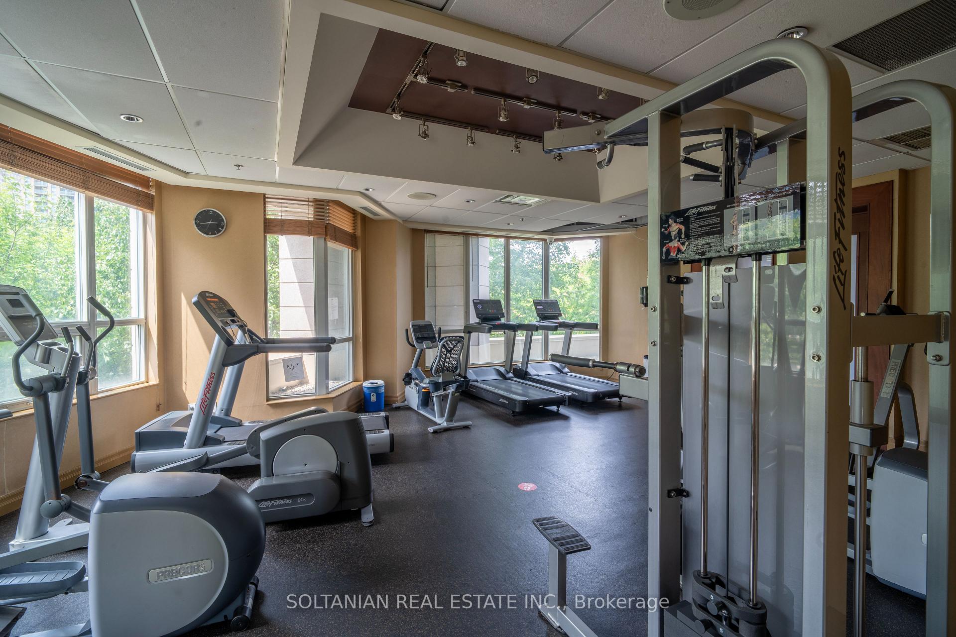 2 Bedrooms Condo at 60 Byng, Toronto For sale