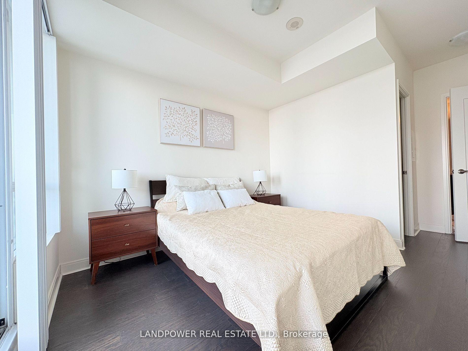 2 Bedrooms Condo at 825 Church,  Toronto For sale