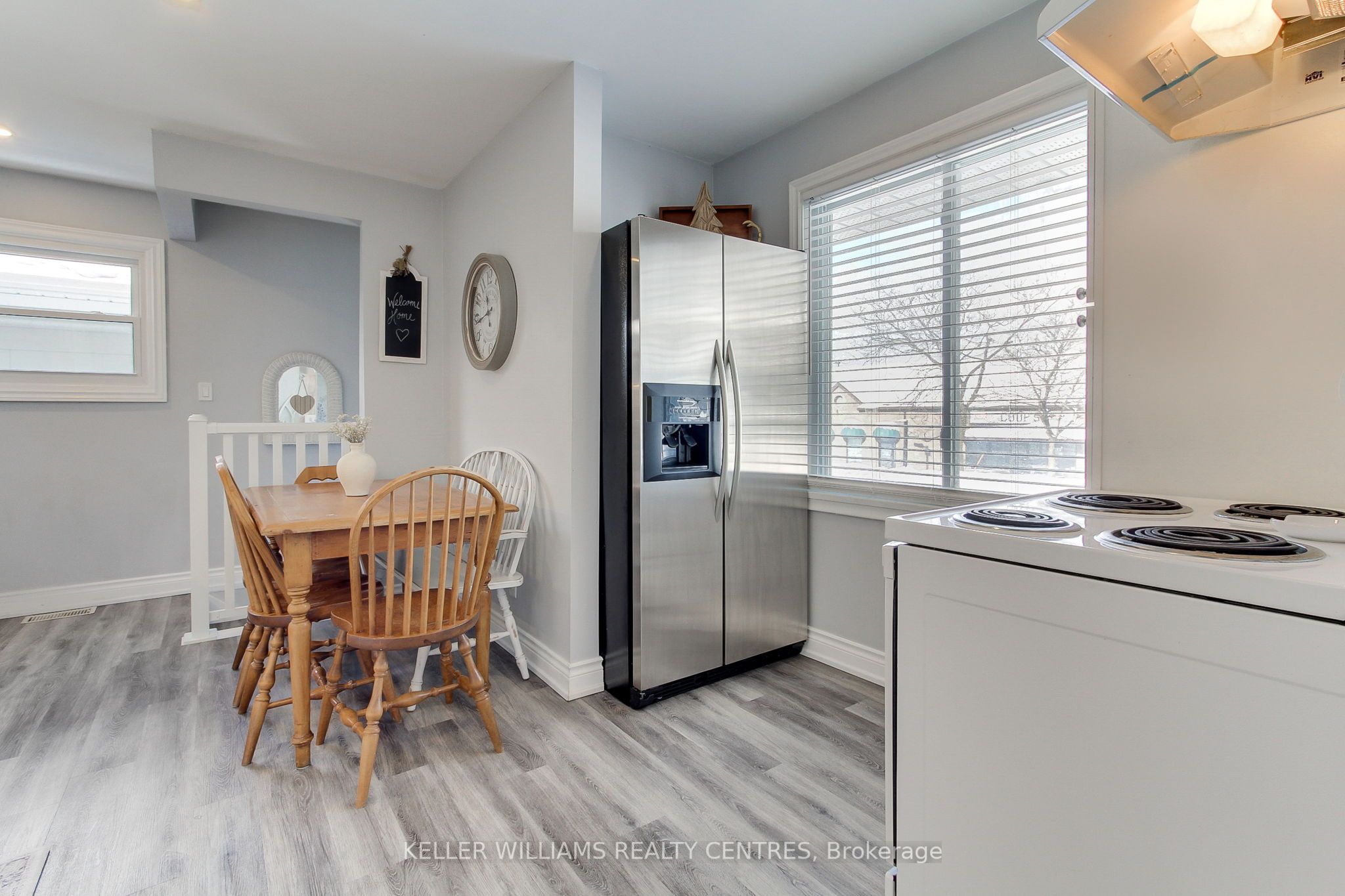 15 Thompson Drive, East Gwillimbury, ON L9N 1L8