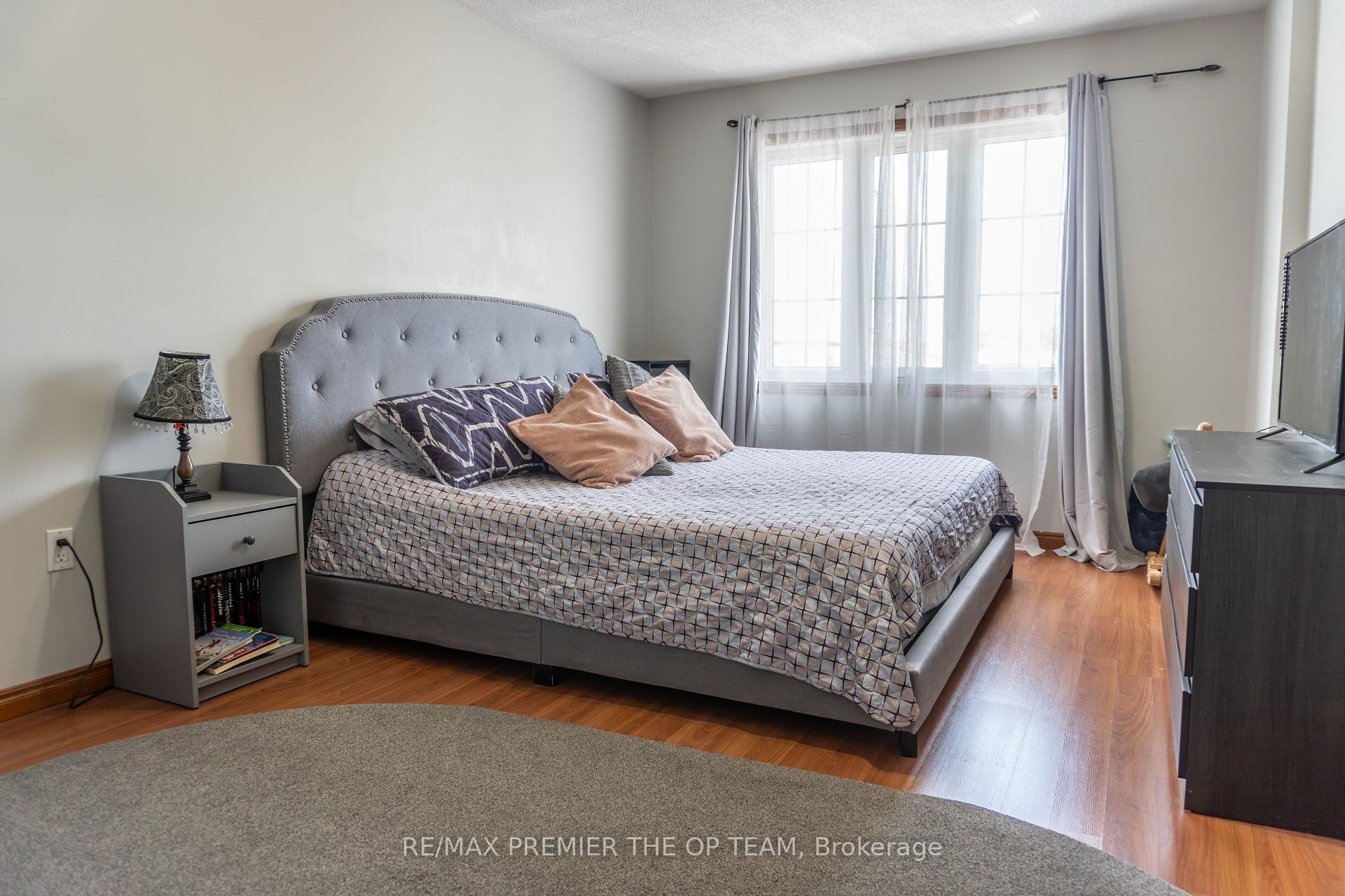 3 Bedrooms Condo at 255 Mount Albion, Hamilton For sale