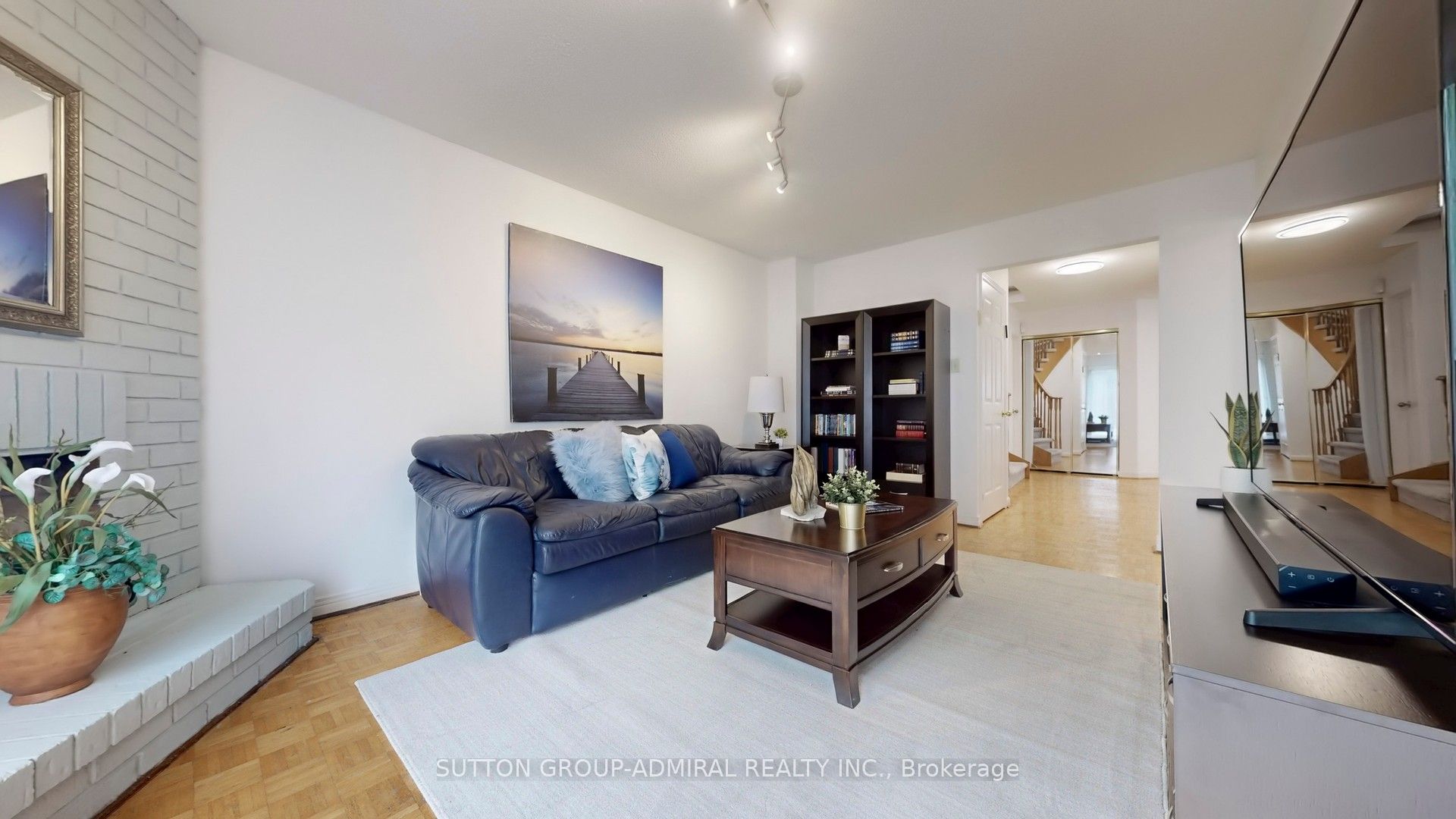 27 Thornbury Circle