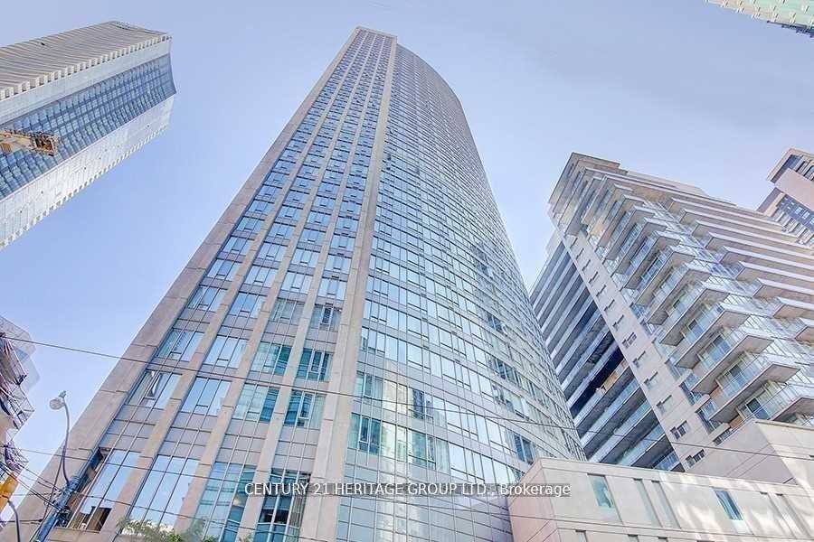 210 Victoria Street