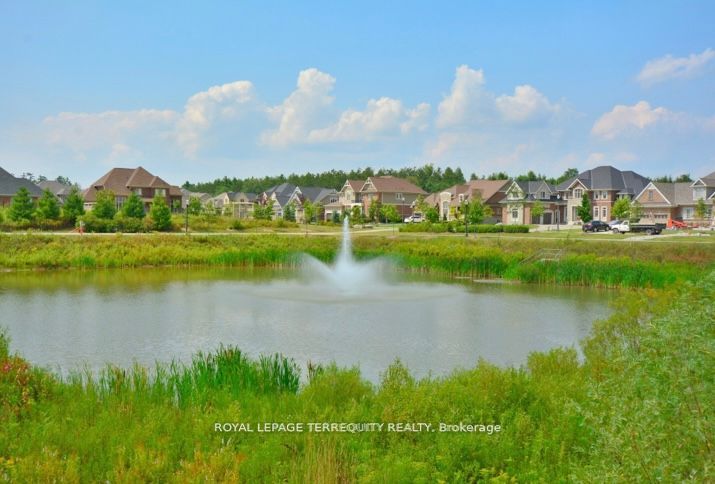 20 Country Club Crescent