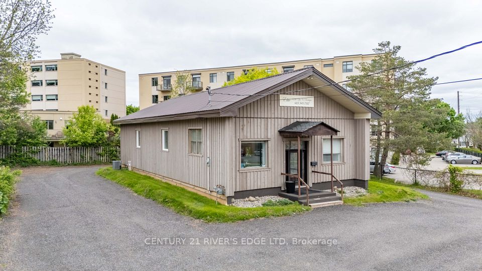 4 SCHOFIELD Avenue, Brockville, ON K6V 4M4