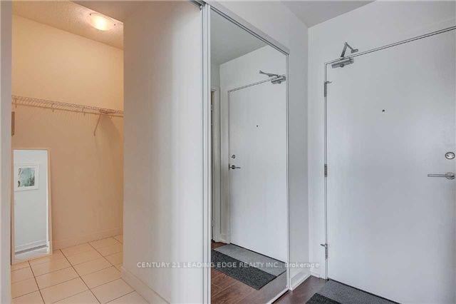 2 Bedrooms Condo at 121 McMahon, Toronto For sale
