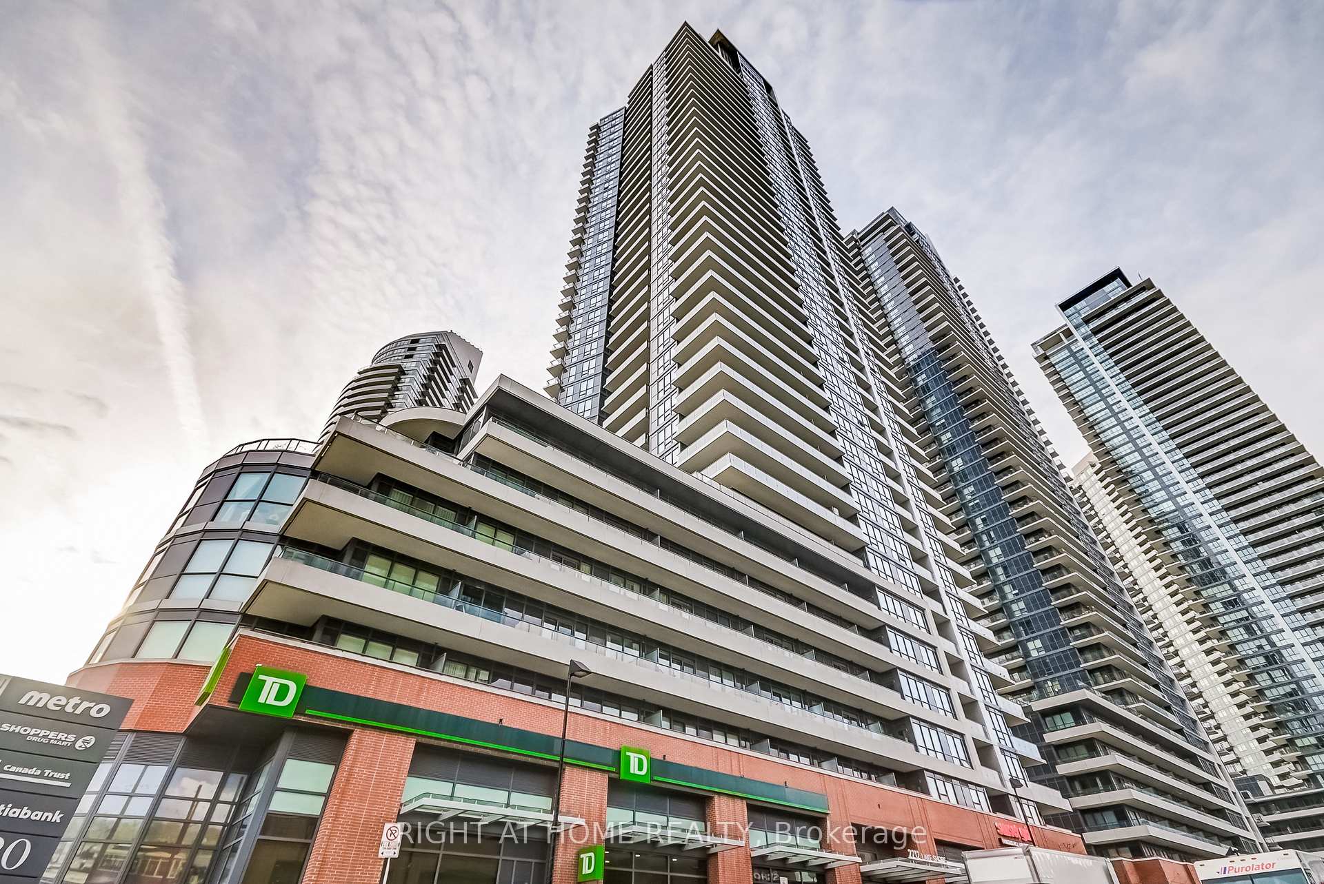 2 Bedrooms Condo at 2212 Lake Shore, Toronto For sale