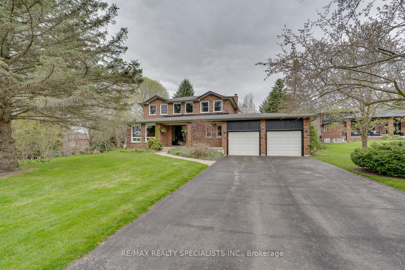 30 Marilyn Street, Caledon, ON L7C 1H2