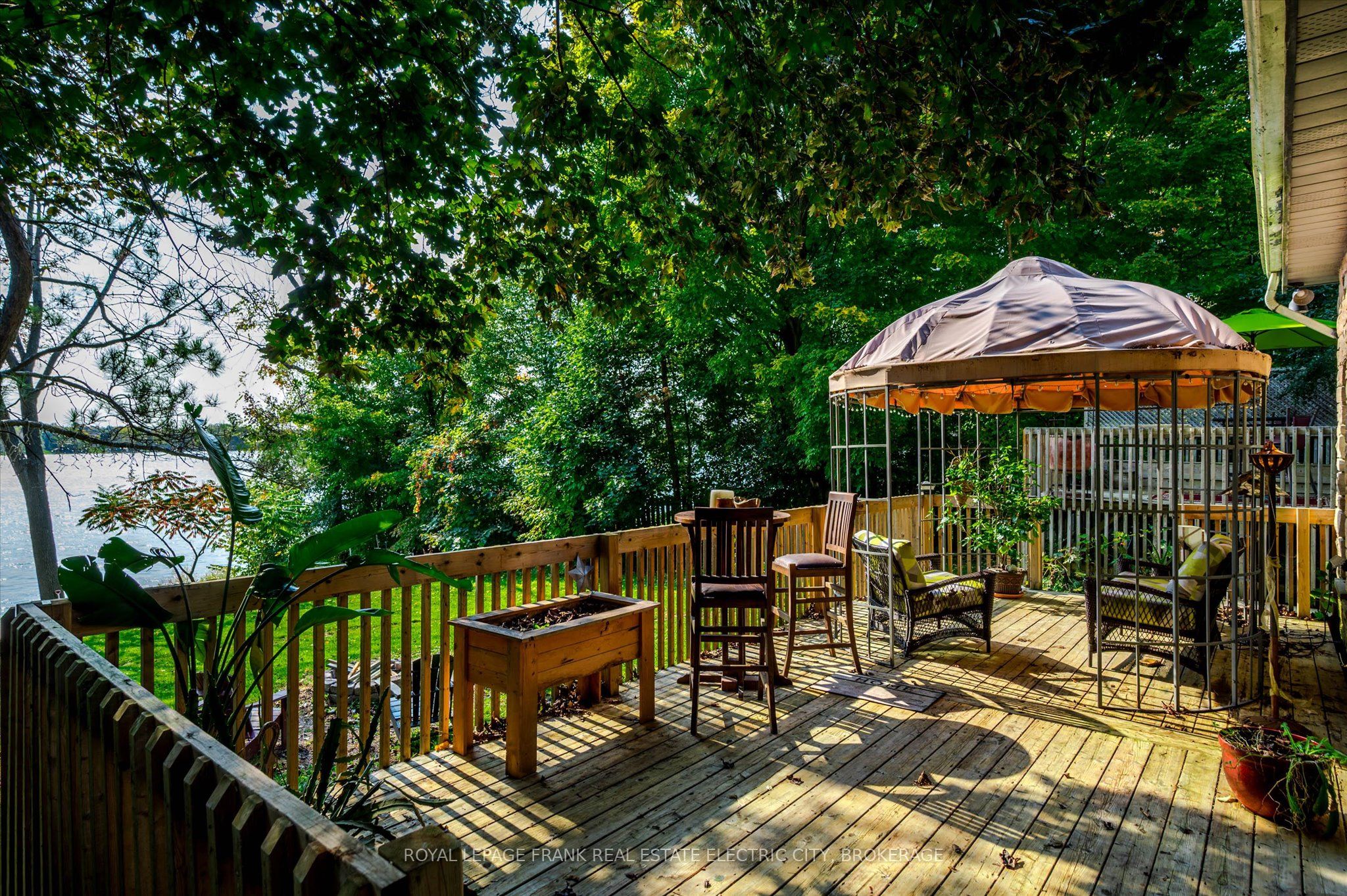 99 Lakeside Drive