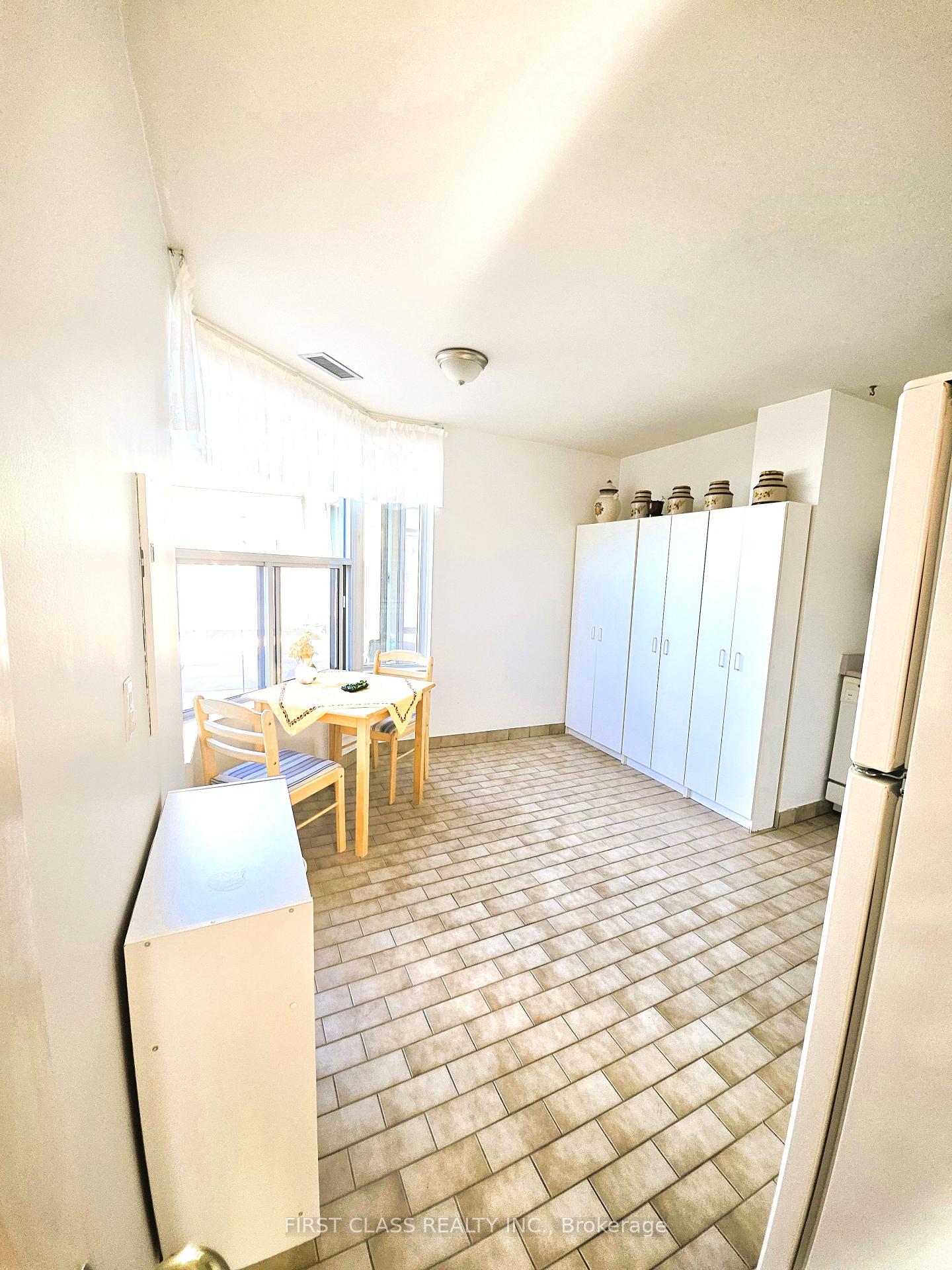 2 Bedrooms Condo at 5795 Yonge, Toronto For sale