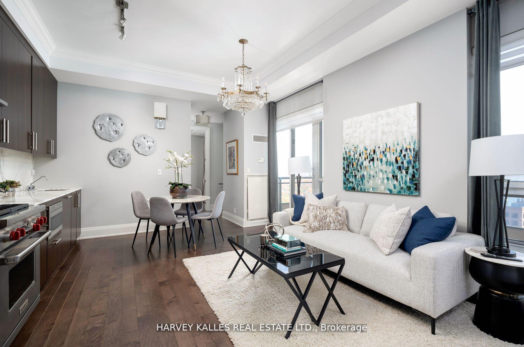 3 Bedrooms Condo at 35 Hayden, Toronto For sale