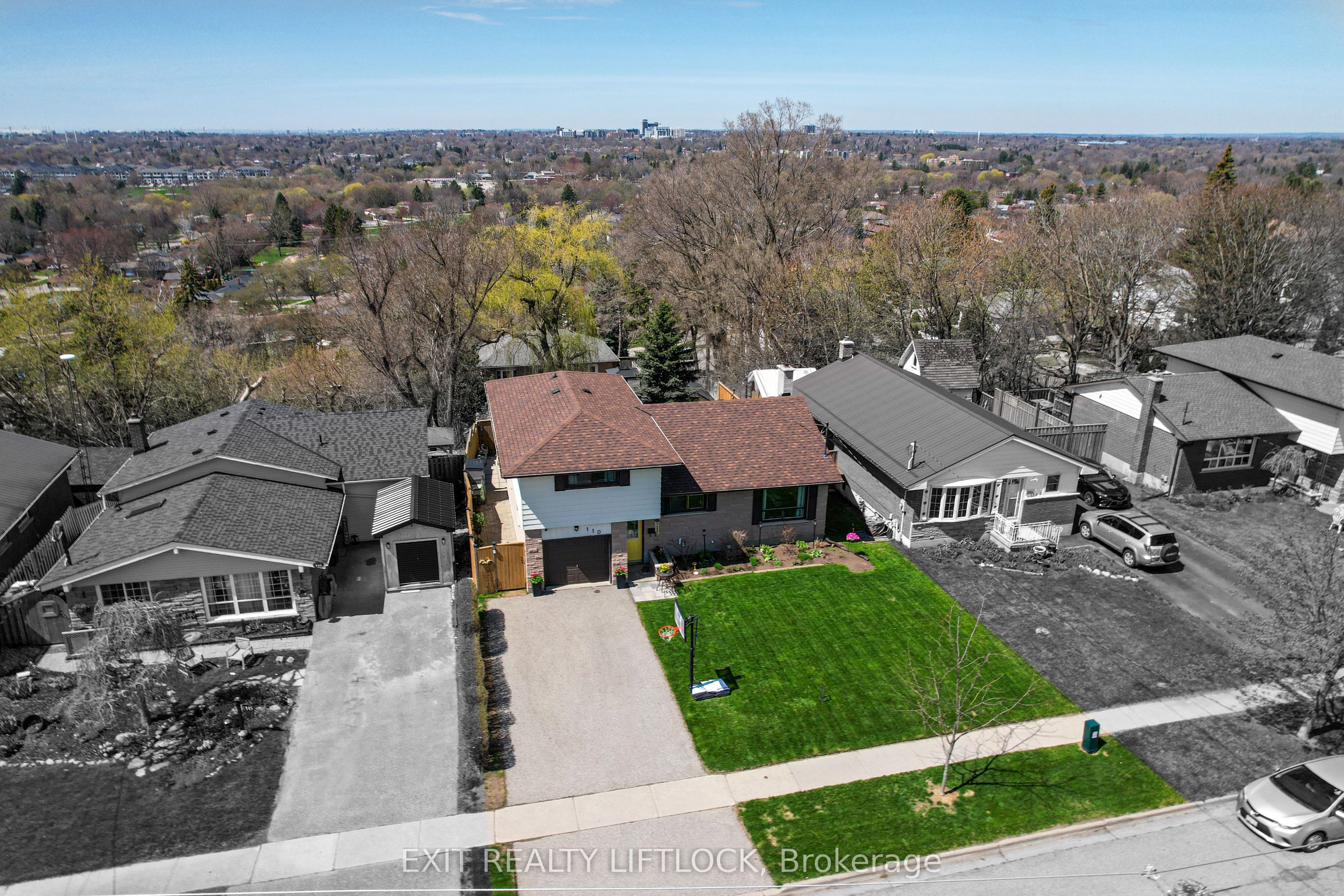 110 Labrador Drive