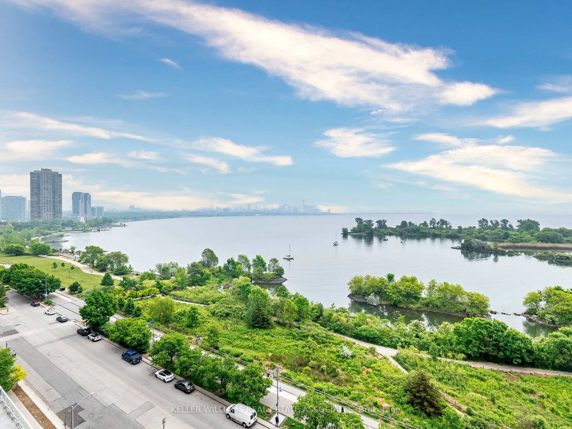 3 Bedrooms Condo at 59 Annie Craig, Toronto For sale