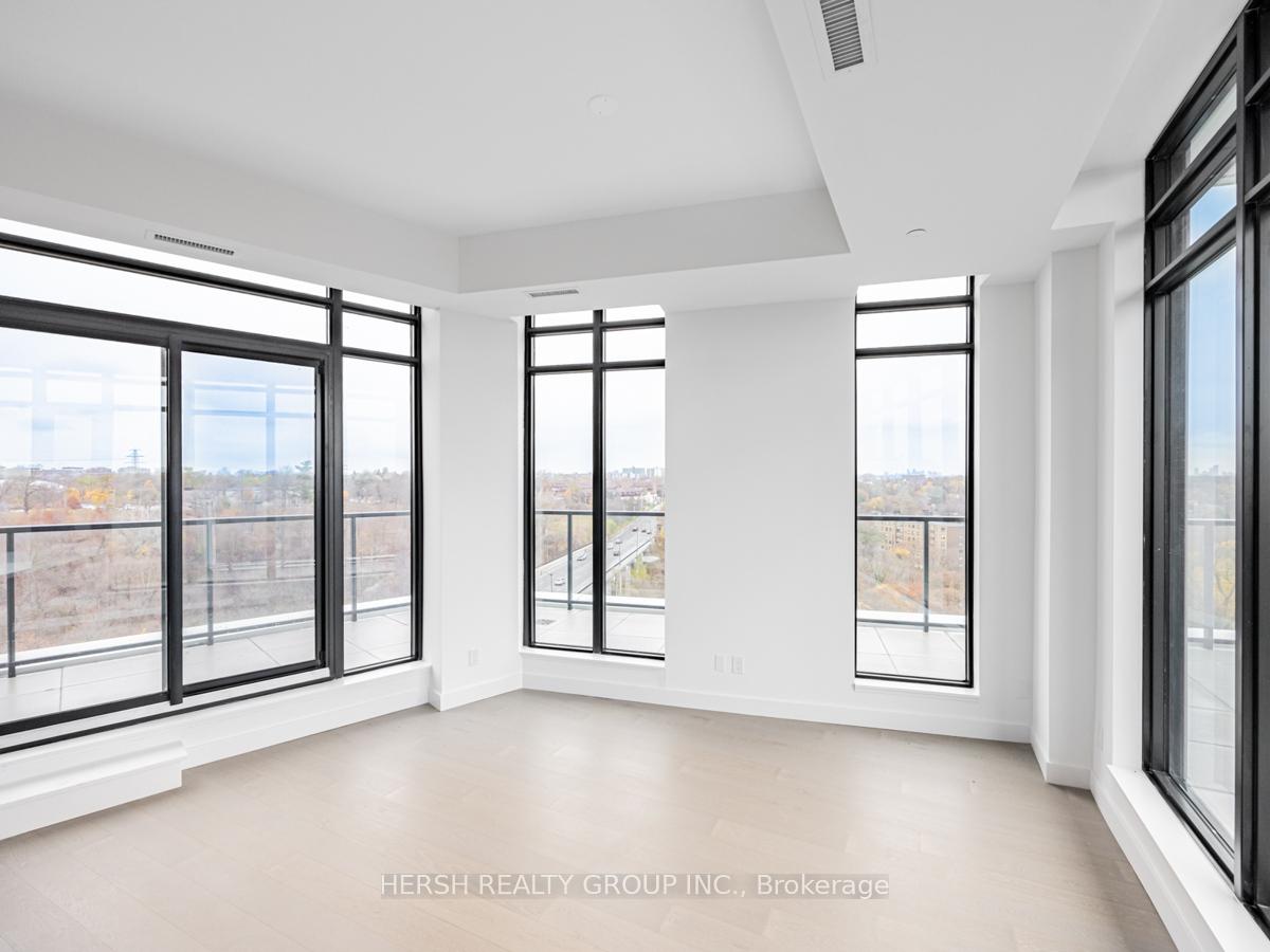 2 Bedrooms Condo at 160 Kingsway,  Toronto For sale