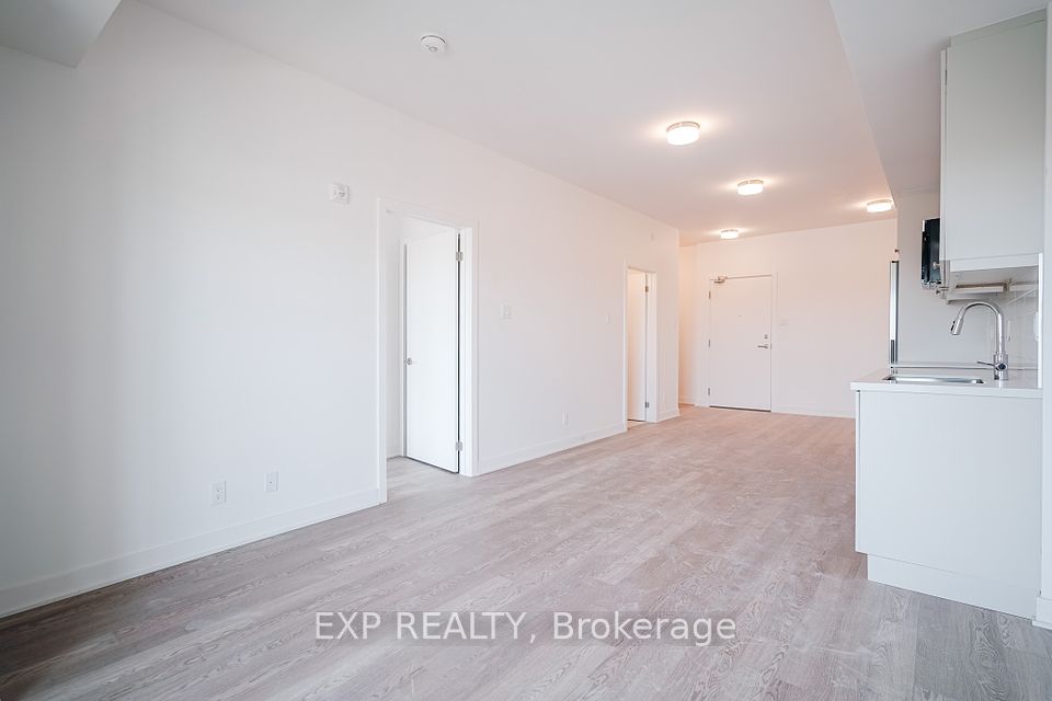 https://trreb-image.ampre.ca/5d51ndjg6A5vd9avad_60nPvRPhvgNlaKOEwrXyd7qw/rs:fit:960:960/wm:.5:so:0:50:.4/wmsh:10/wmt:PHNwYW4gZm9yZWdyb3VuZD0nd2hpdGUnIGZvbnQ9JzY4Jz5FWFAgUkVBTFRZLCBCcm9rZXJhZ2U8L3NwYW4-/L3RycmViL2xpc3RpbmdzLzQwLzkzLzE2LzgzL3AvNjJlYzFmN2YtZjBjYy00MDhhLTgzNjAtZDA5MDEwOWZlY2ZmLmpwZw.jpg