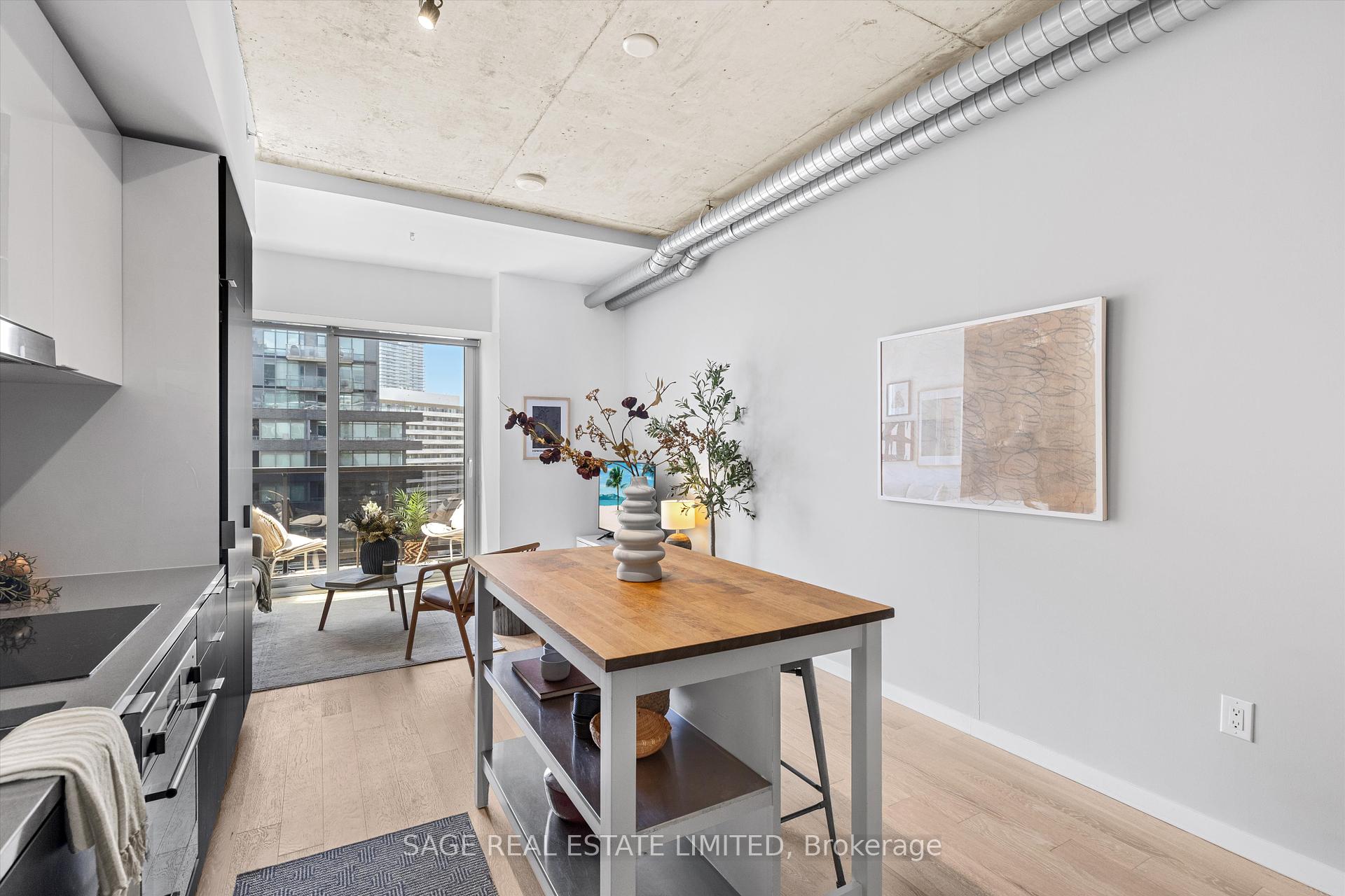 1 Bedroom Condo at 170 Bayview, Toronto For sale