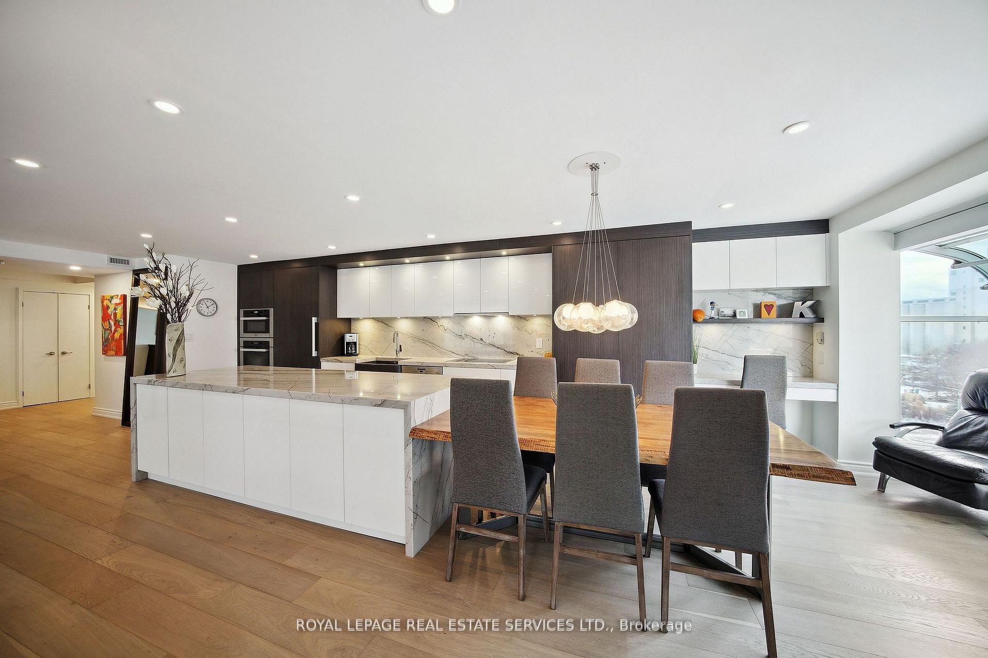 2 Bedrooms Condo at 480 Queens, Toronto For sale