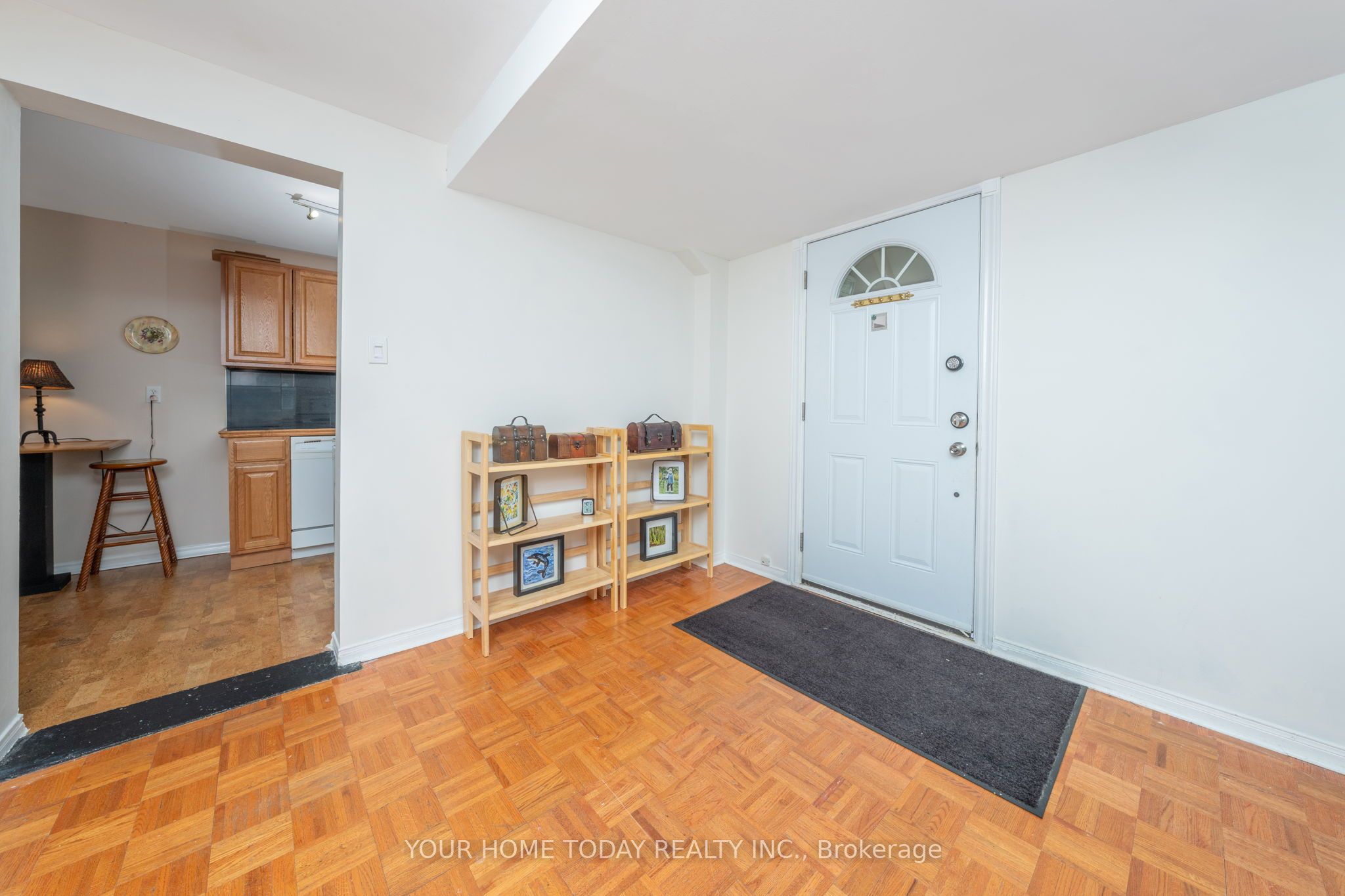 47 Irwin Crescent