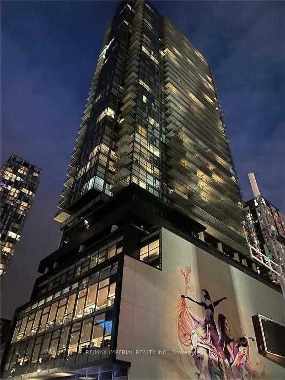 290 Adelaide