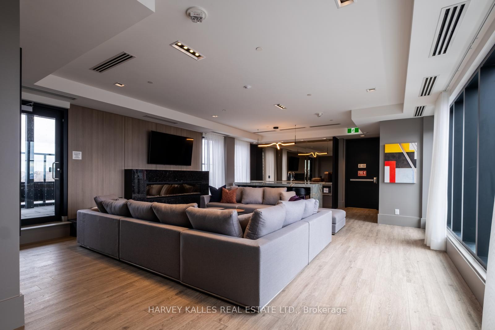 863 St Clair Avenue W 309