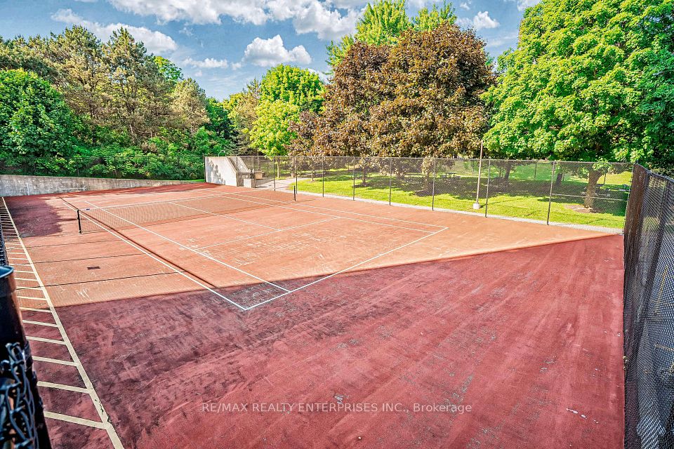 pickleball and tennis court