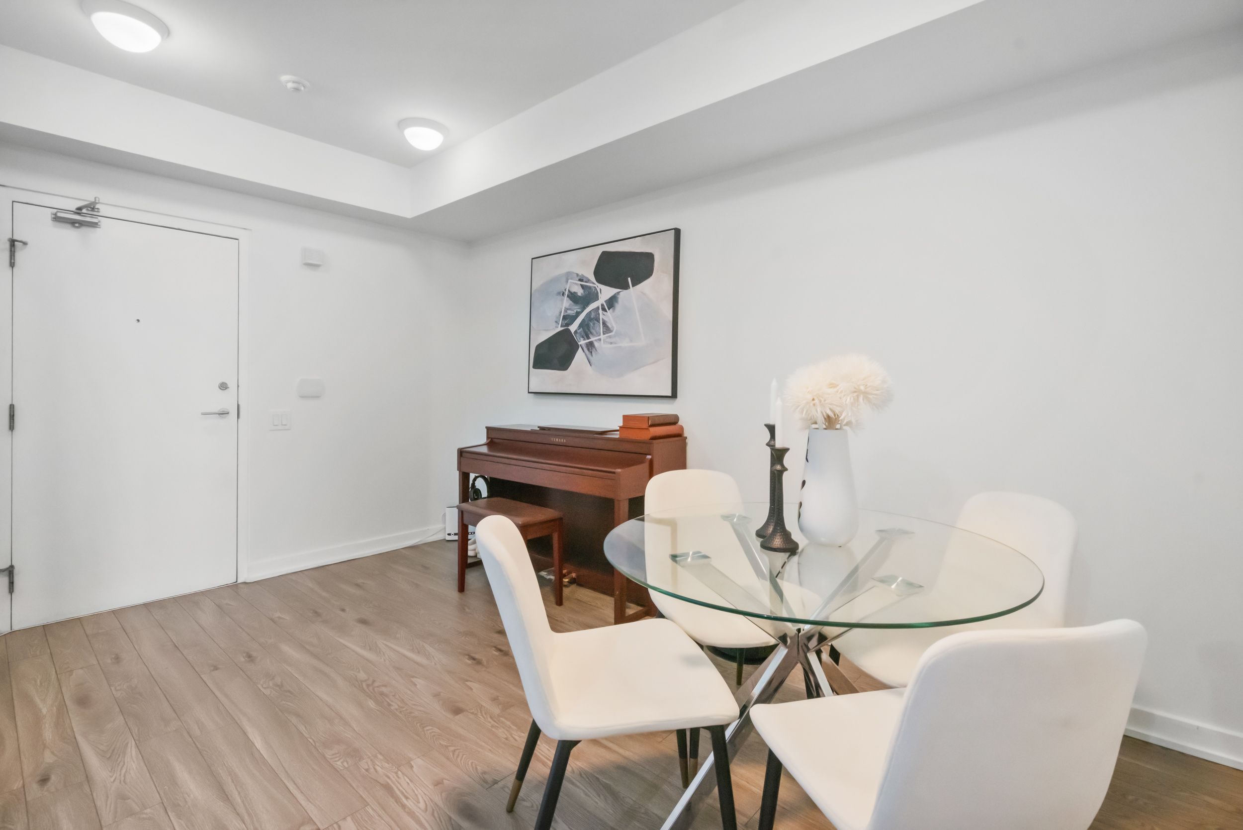15 Singer Court Ph06