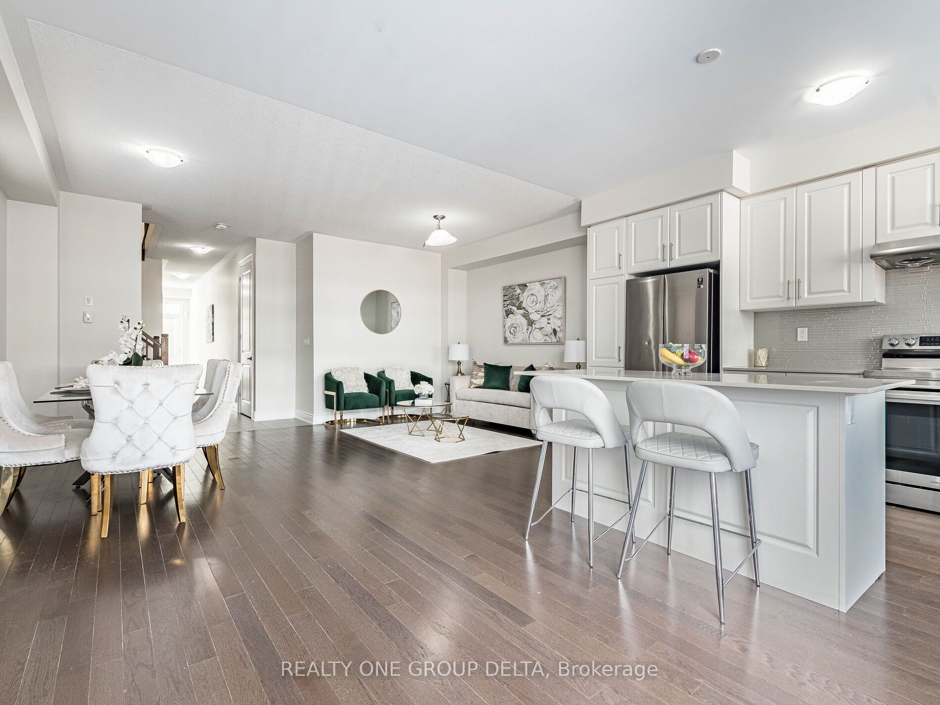 6 Quinton Ridge, #.