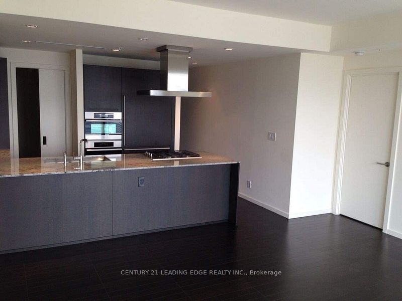 180 University Avenue, #3503