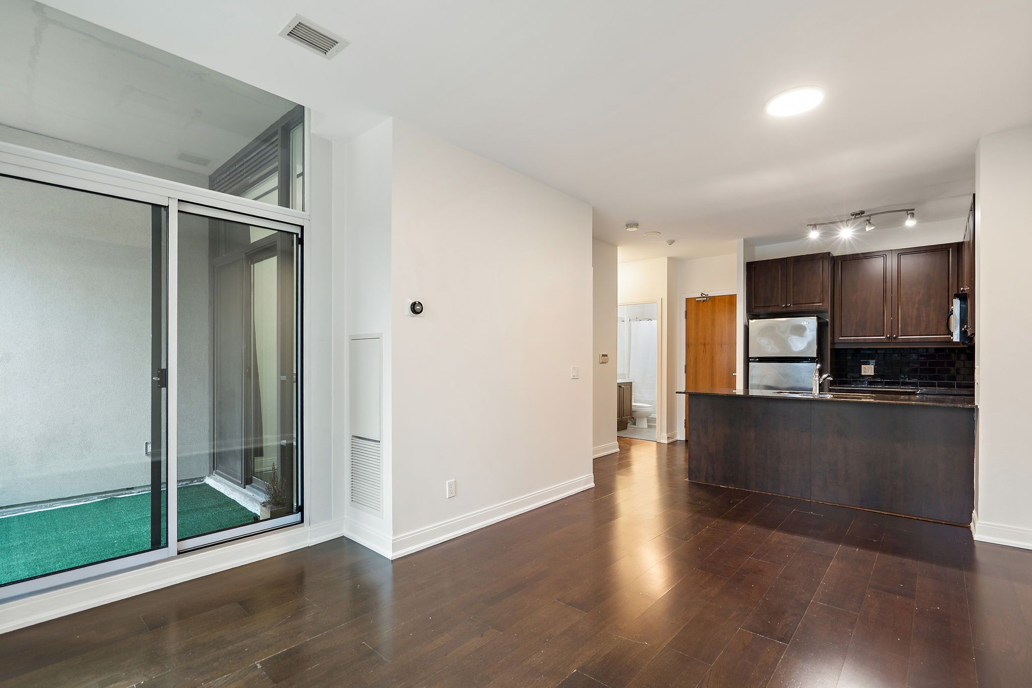88 Broadway Avenue 316