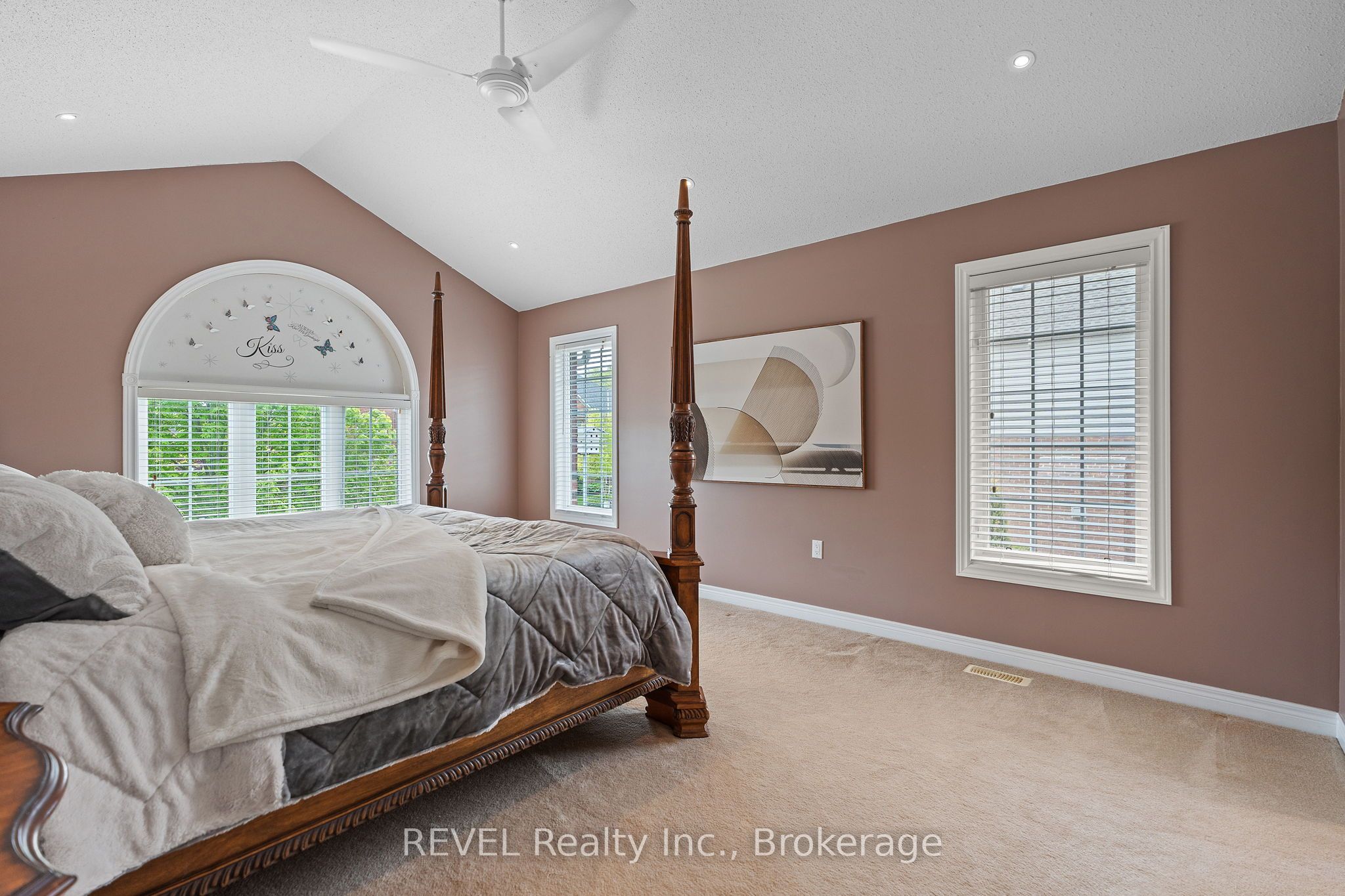 42 Vinifera Drive