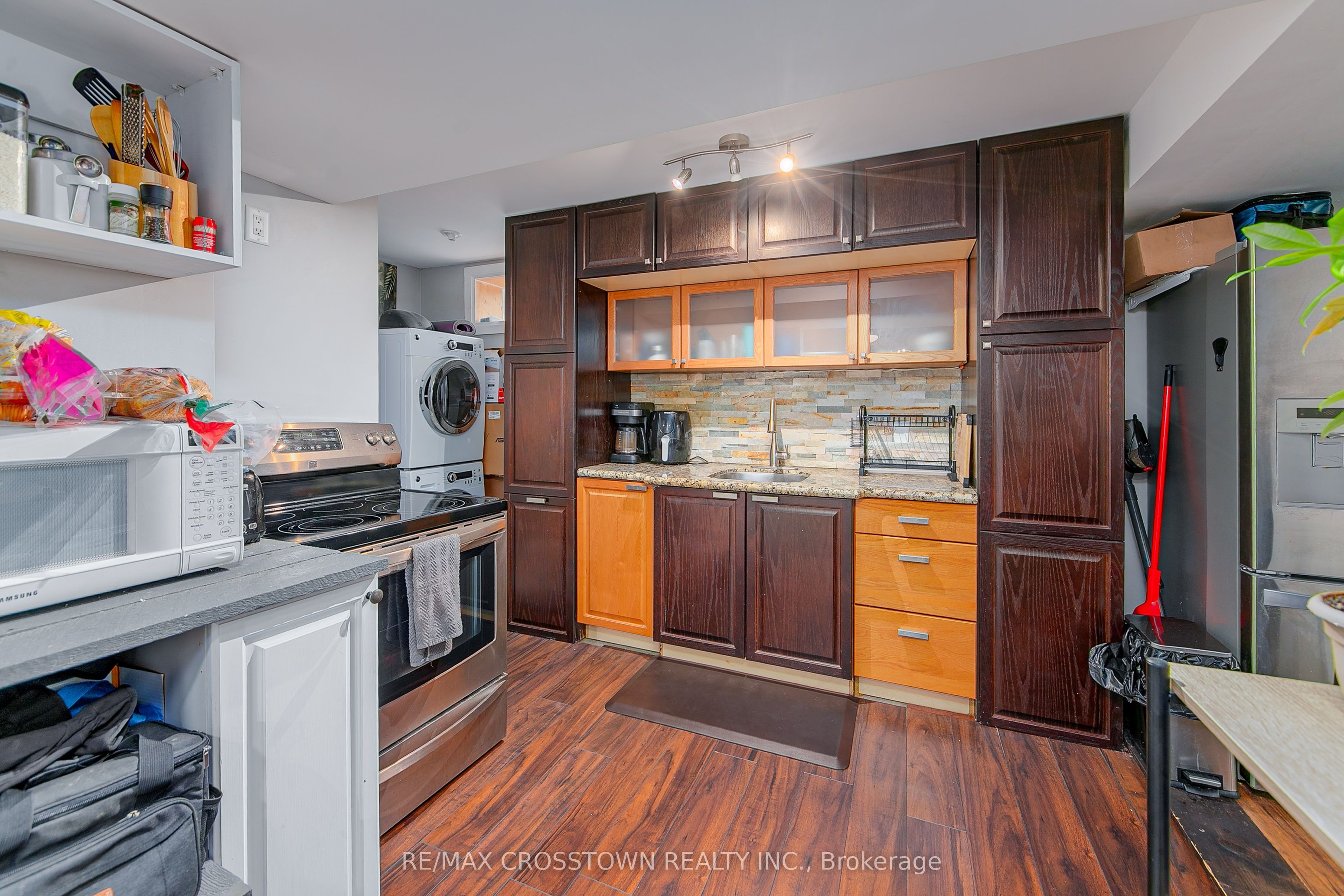9 Patterson Place, Barrie, ON L4N 7G9